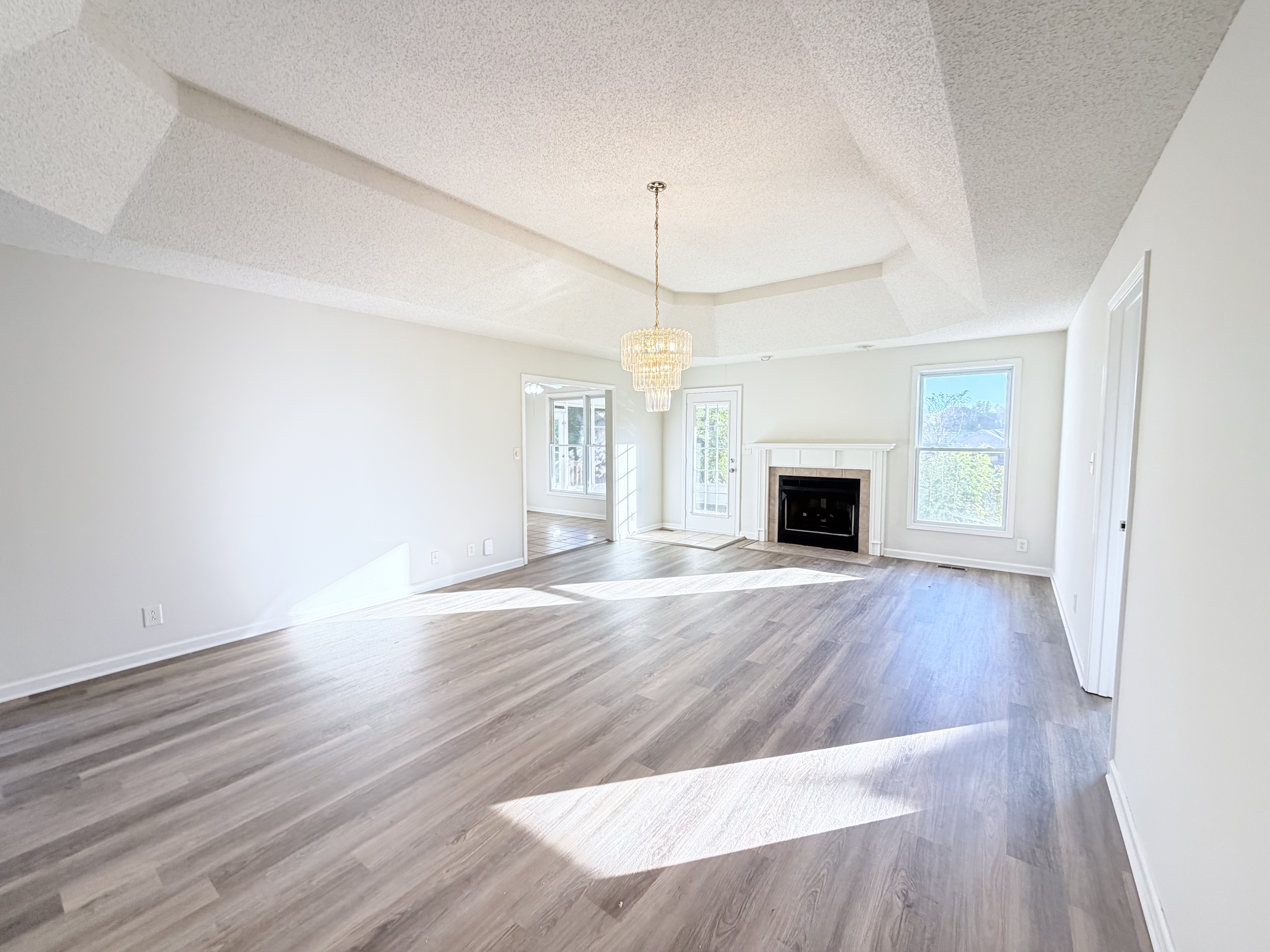 Photo 13 of 21 of 3609 Millington Dr, Clarksville, TN