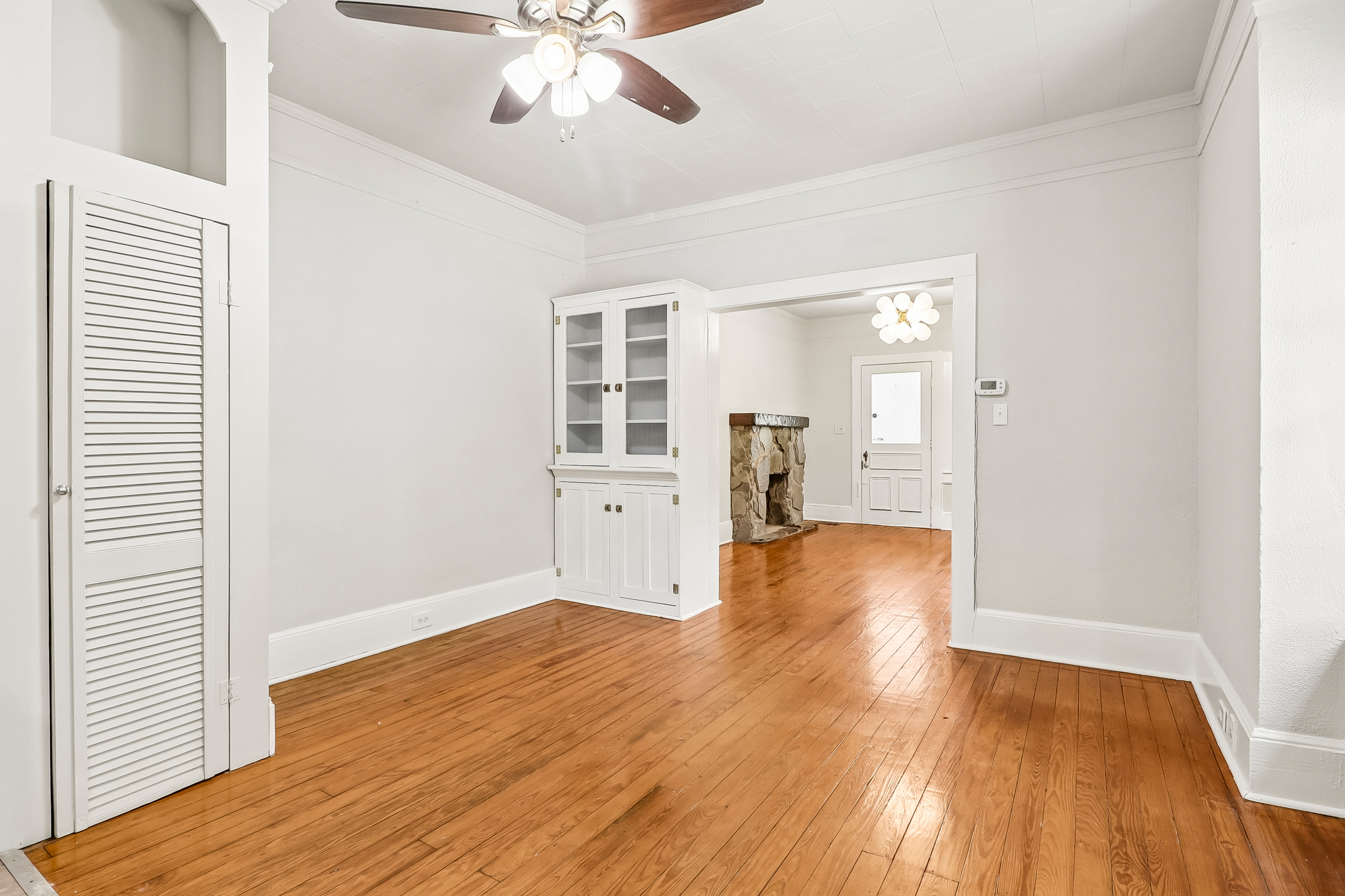 Photo 9 of 27 of 130 Lancaster St, Chester, SC