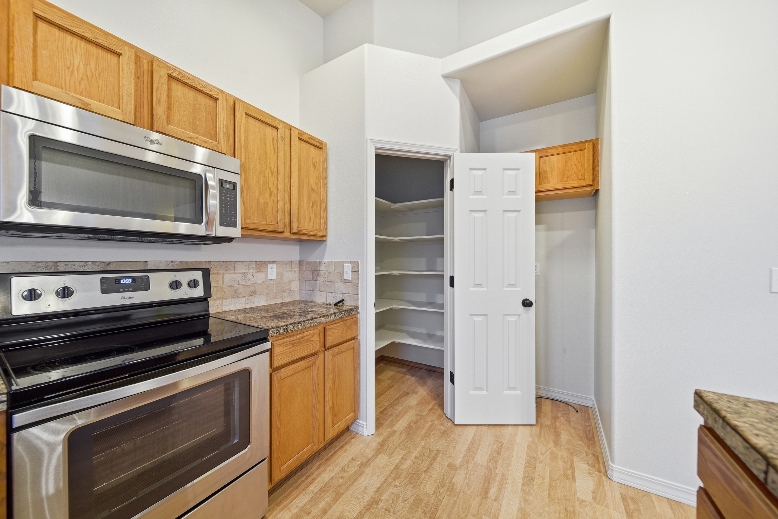 Photo 12 of 33 of 919 E Hawk St, Meridian, ID