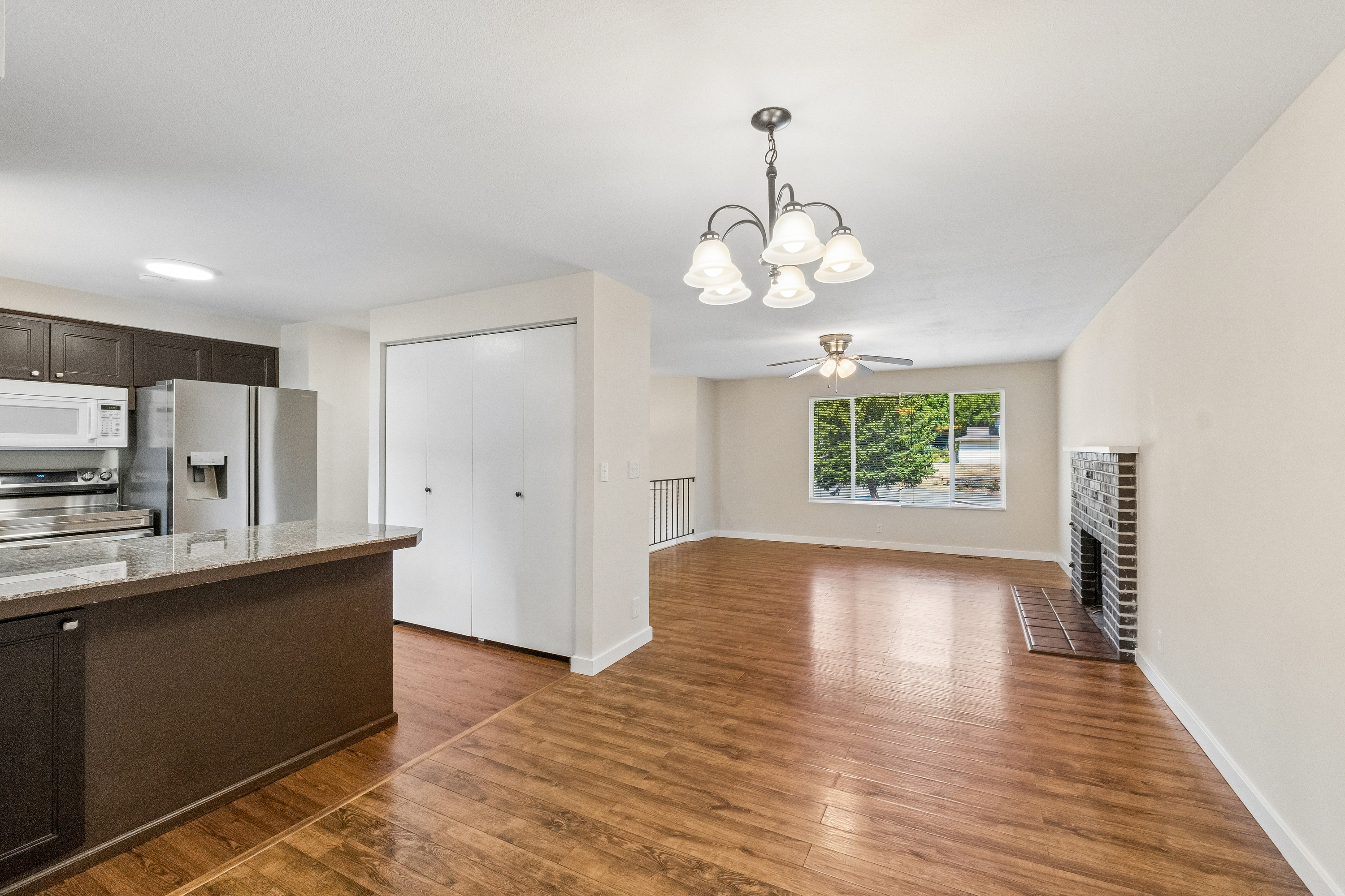 Photo 3 of 35 of 11125 NE 129th St, Kirkland, WA