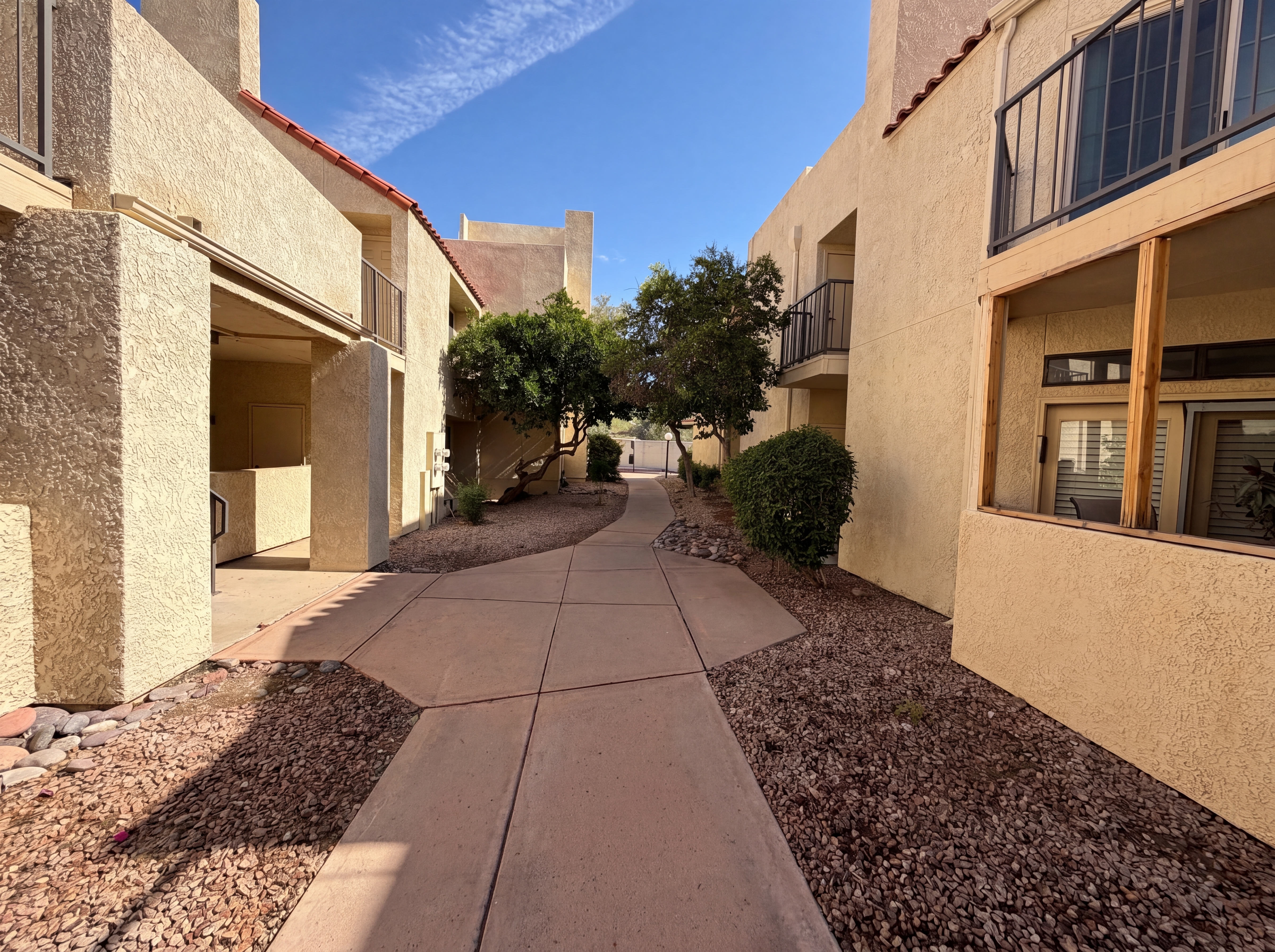 Photo 17 of 18 of 1200 E River Rd, Tucson, AZ