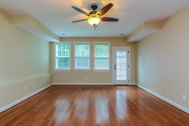 Photo 9 of 26 - 2261 Dunlin Ln, Raleigh, NC 27614