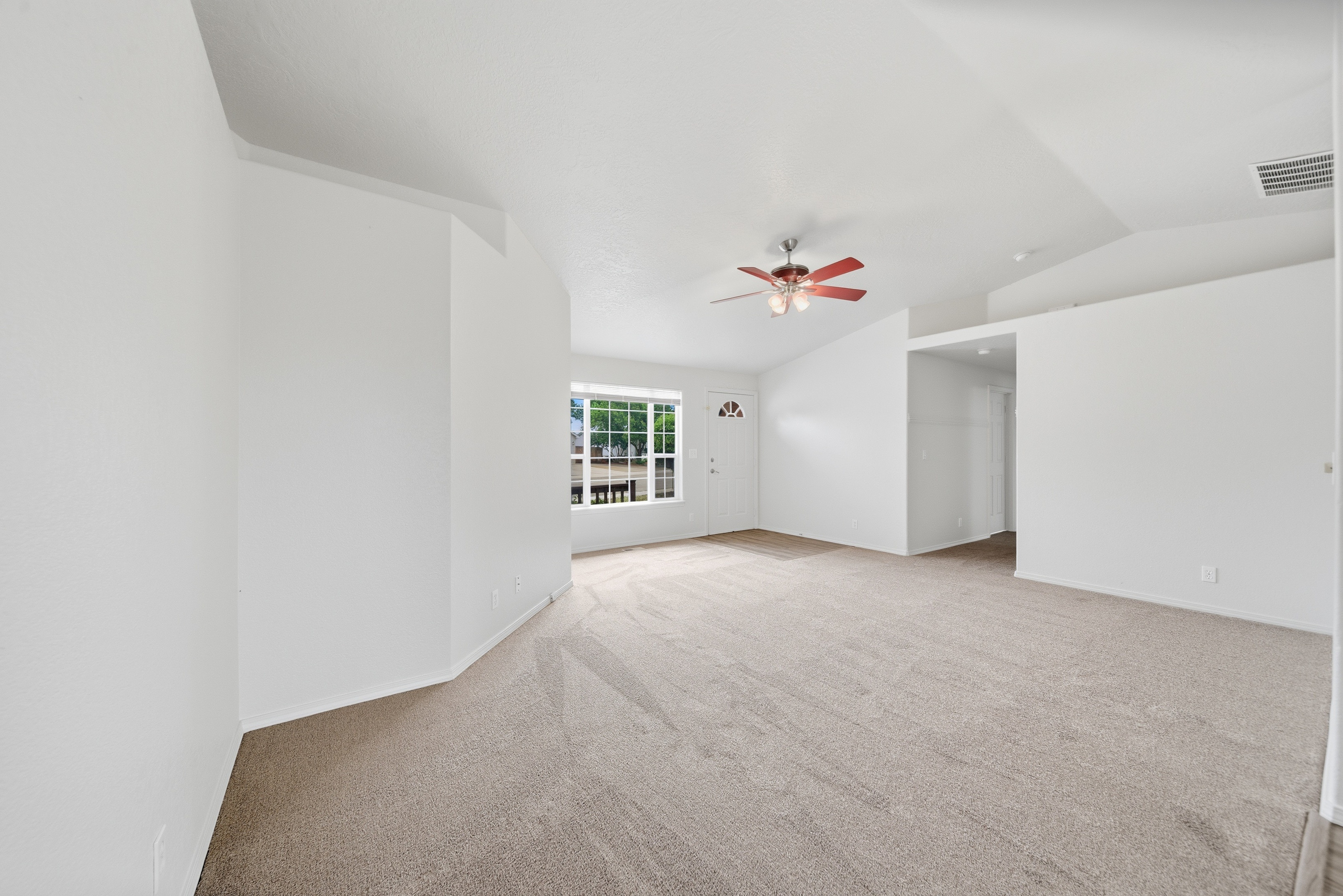 Photo 3 of 30 of 691 N Tidwell Way, Meridian, ID