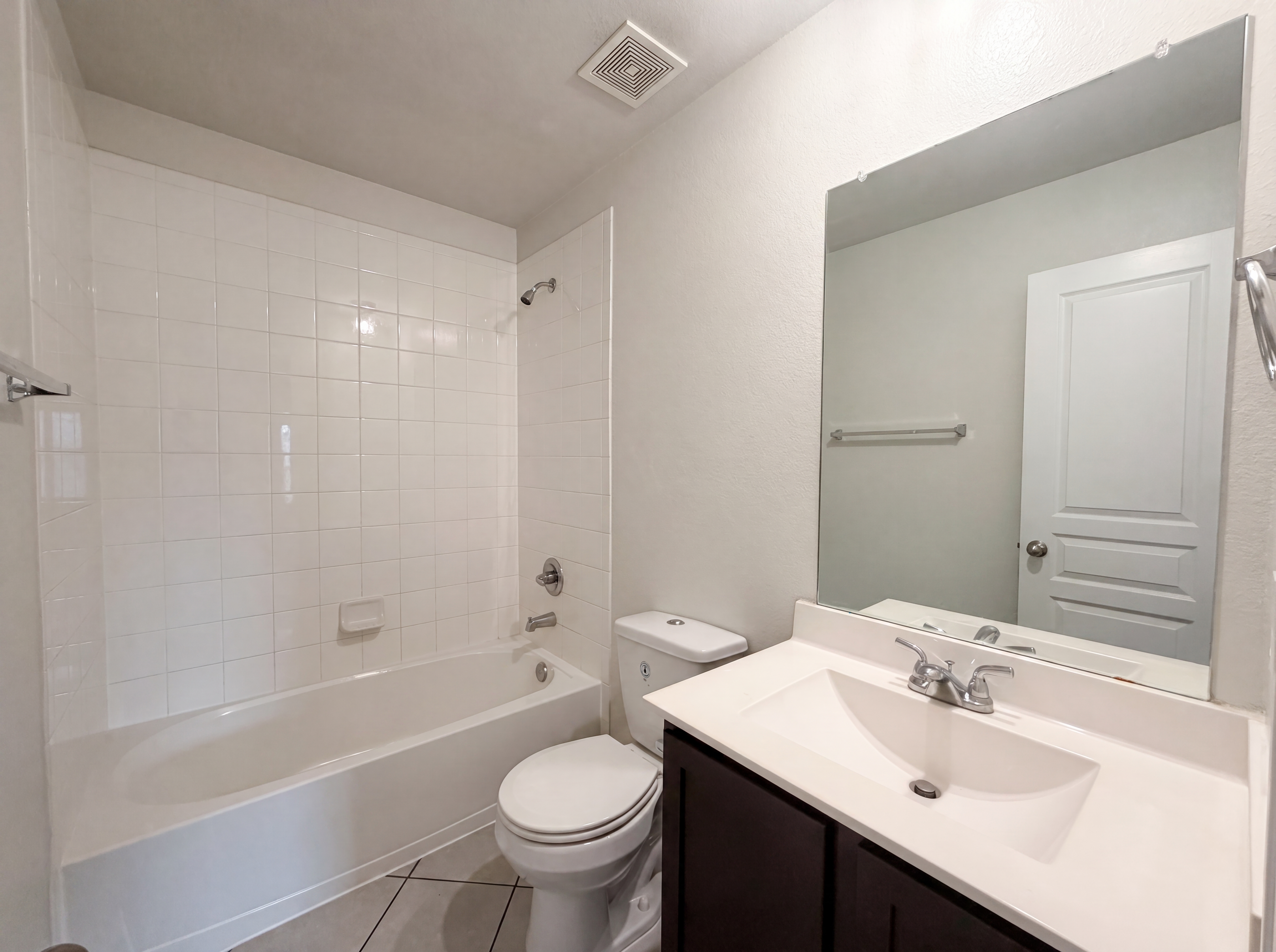 Photo 15 of 22 of 18664 Legend Oaks Dr, Magnolia, TX