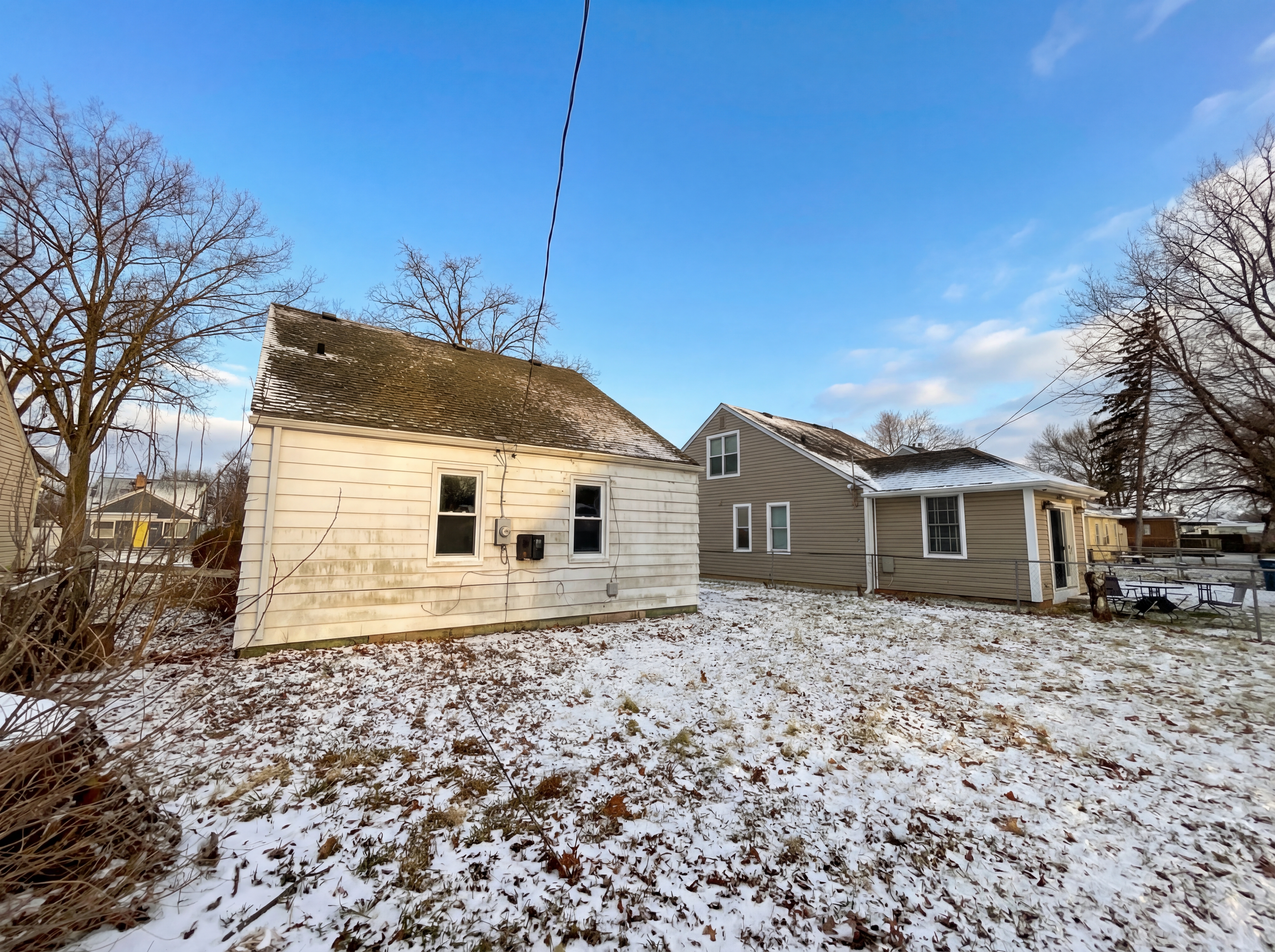 Photo 5 of 16 of 24610 Parklawn St, Oak Park, MI