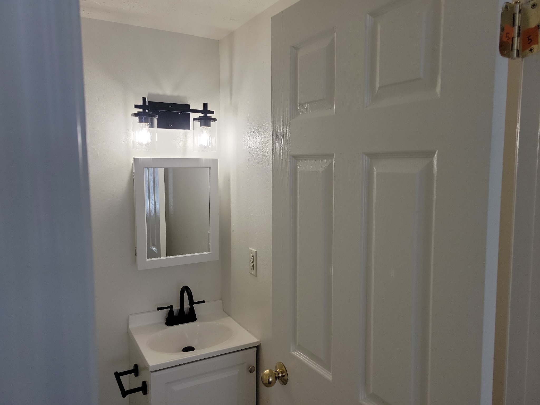 Photo 15 of 23 of 476 S 1500 E, Pleasant Grove, UT