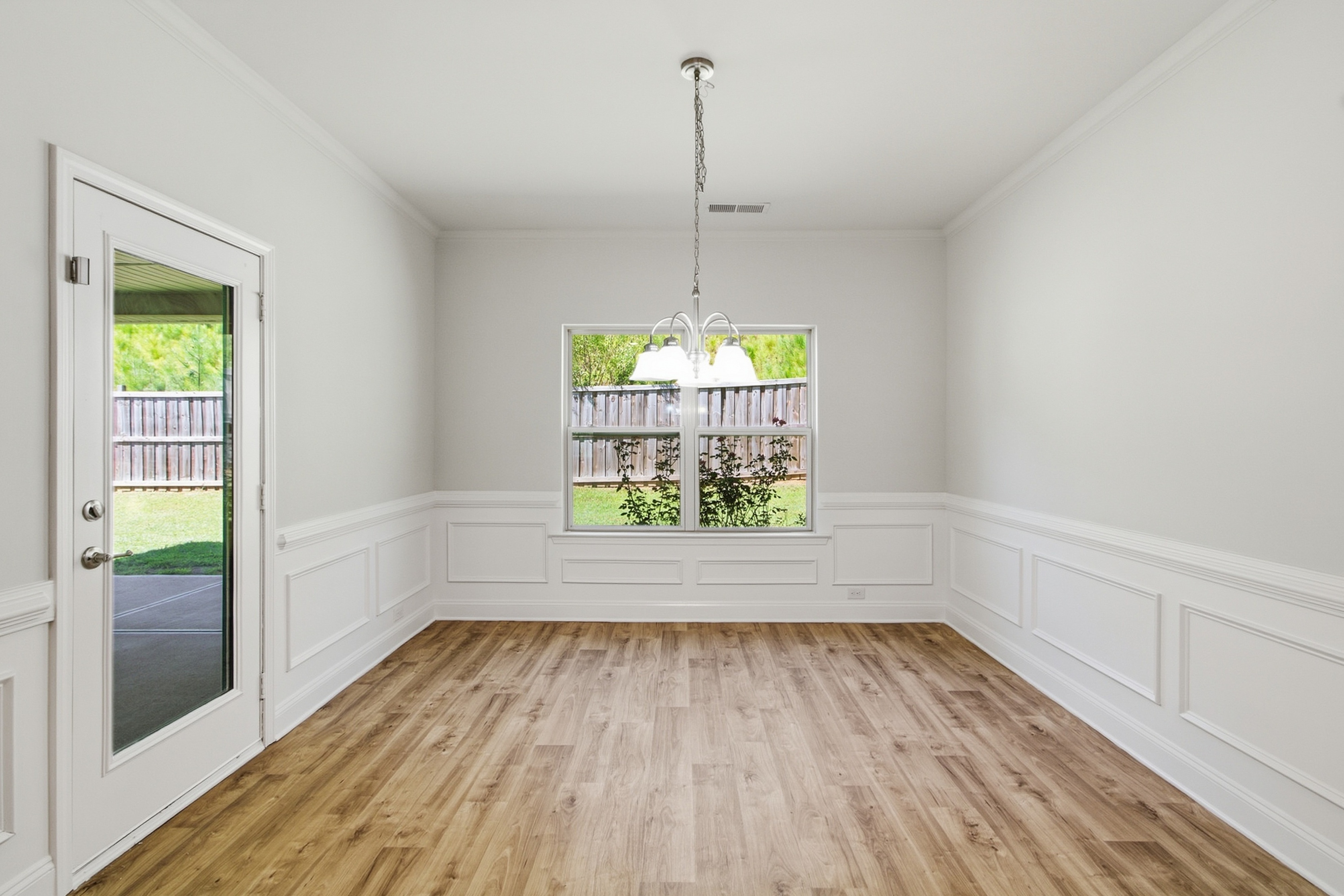 Photo 9 of 37 of 403 Bramlett Ridge Dr, Dallas, GA