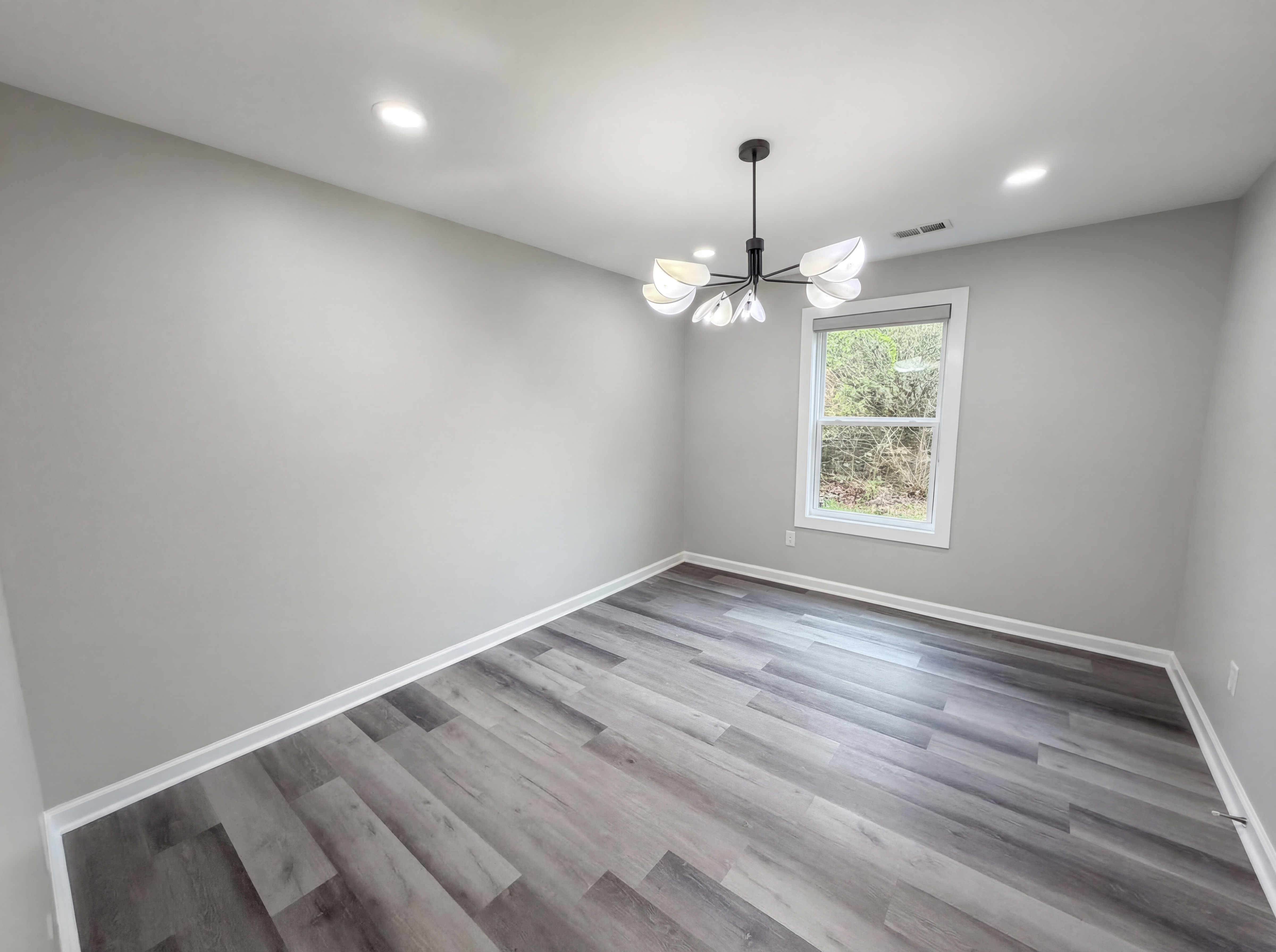 Photo 13 of 19 of 4241 Grady Smith Rd, Loganville, GA
