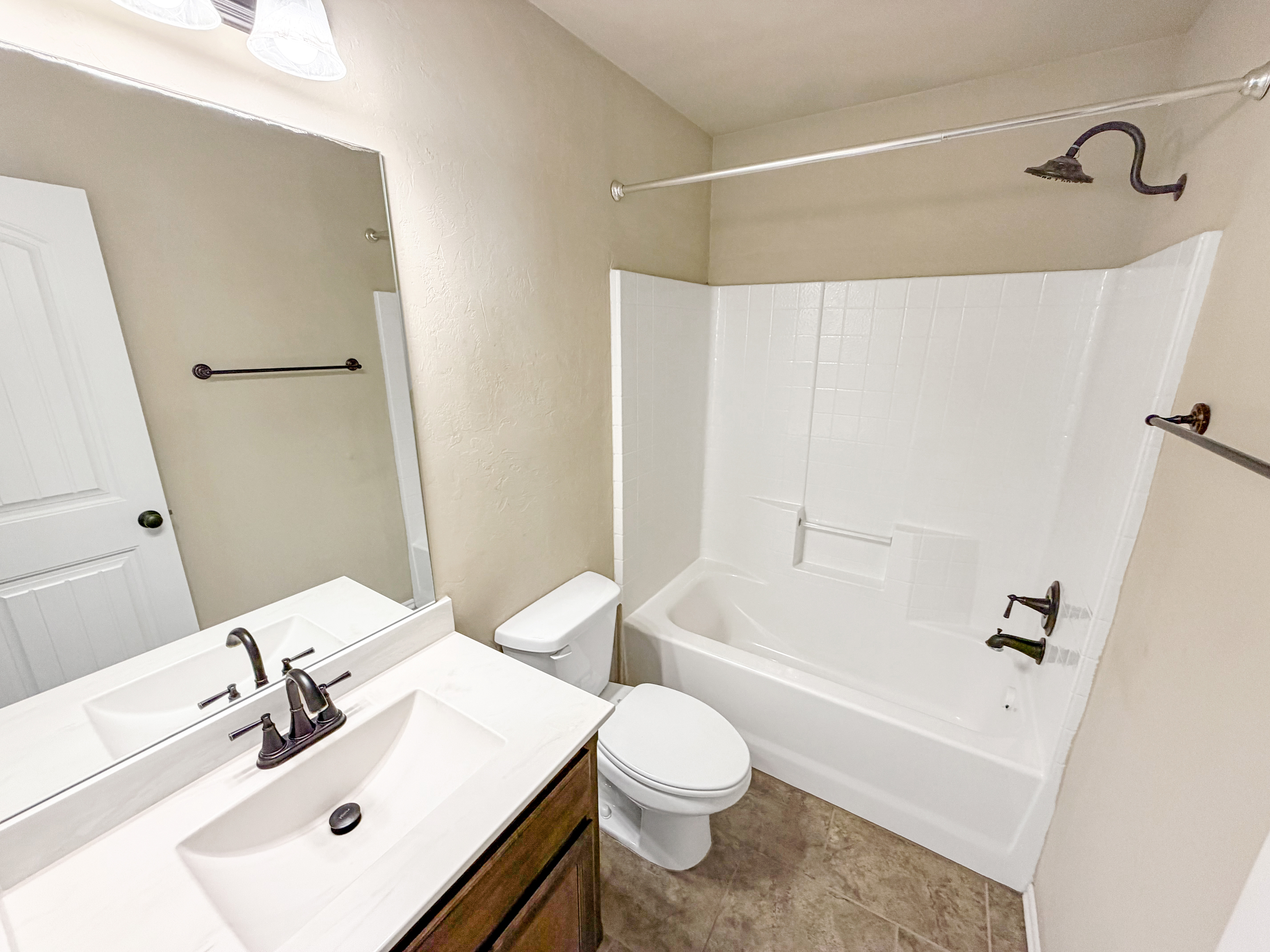 Photo 6 of 14 of 1416 NW 129th Ter, Oklahoma City, OK
