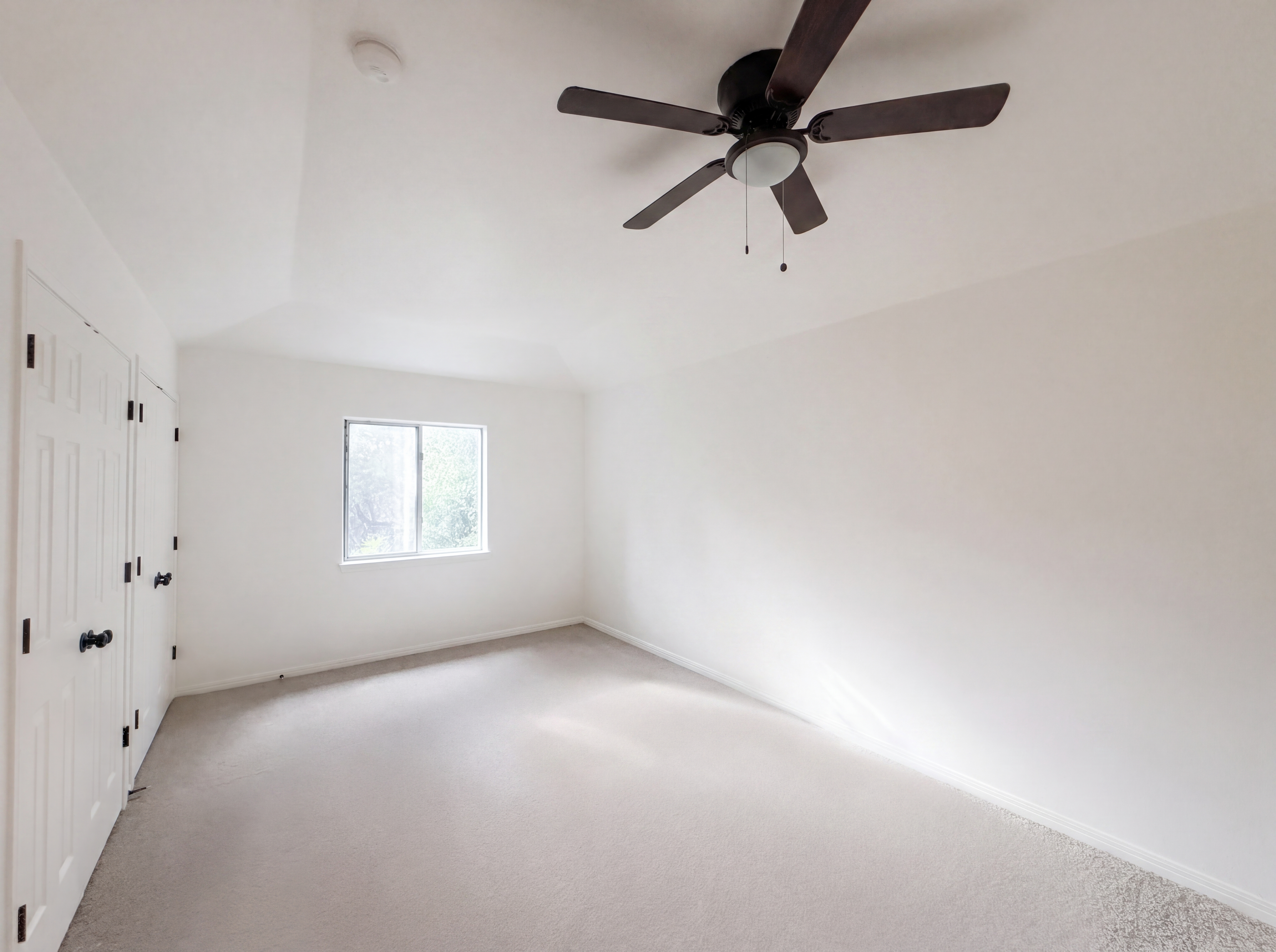 Photo 12 of 25 of 12 Birchwood Cir, Wimberley, TX