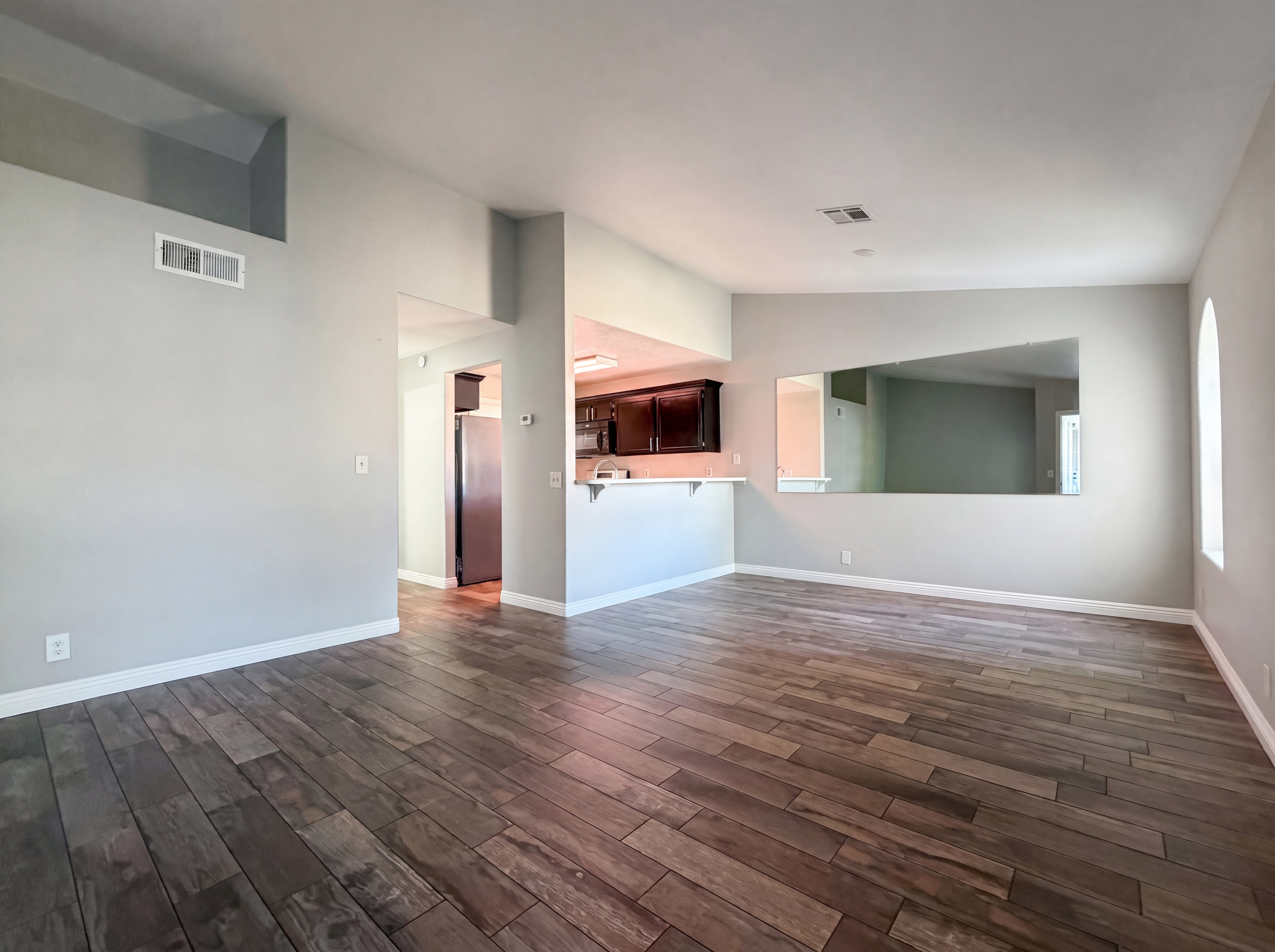 Photo 3 of 22 of 1800 Edmond St, Las Vegas, NV