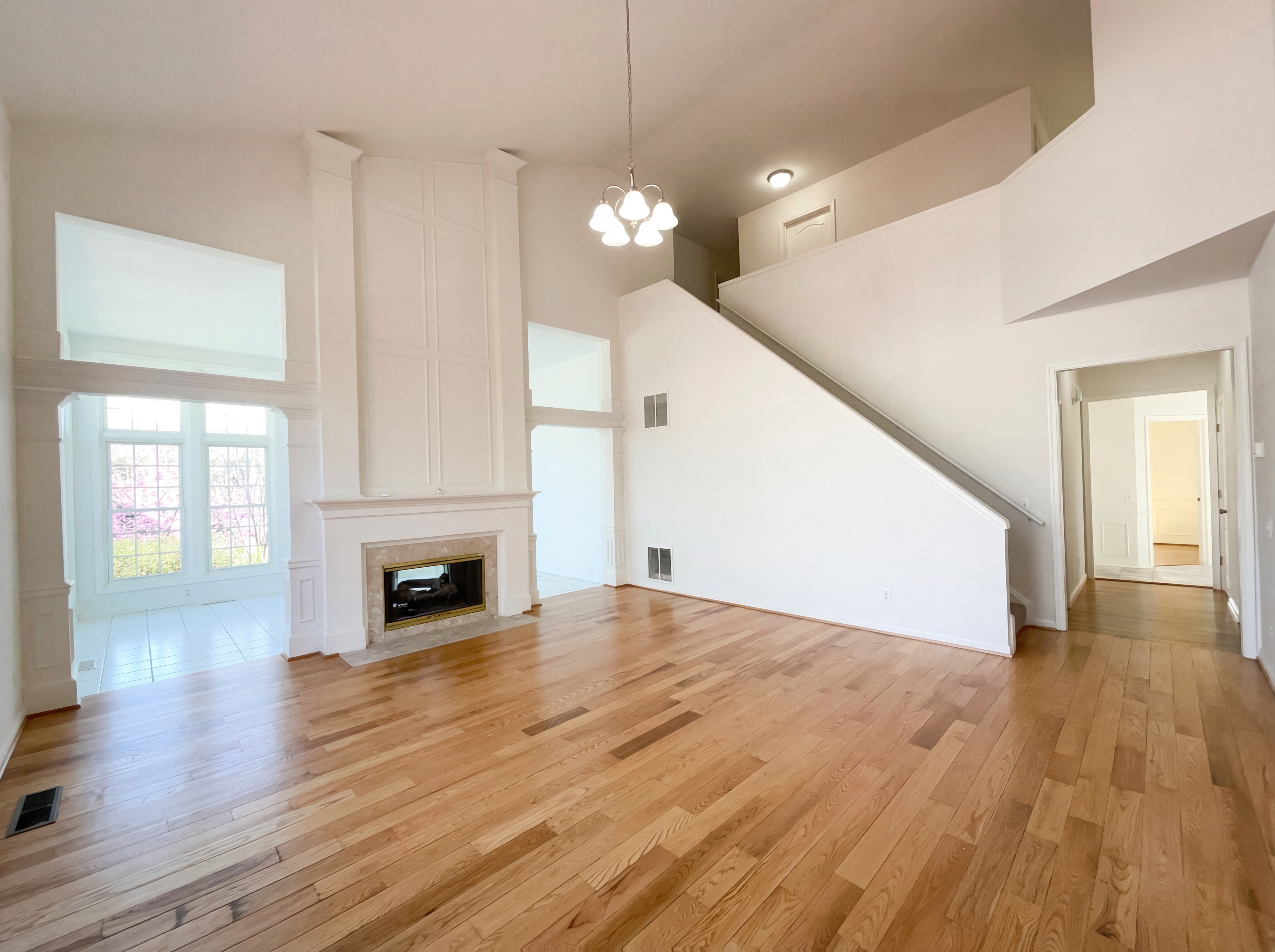 Photo 3 of 54 of 8396 Westpointe Dr, Fairfax Station, VA