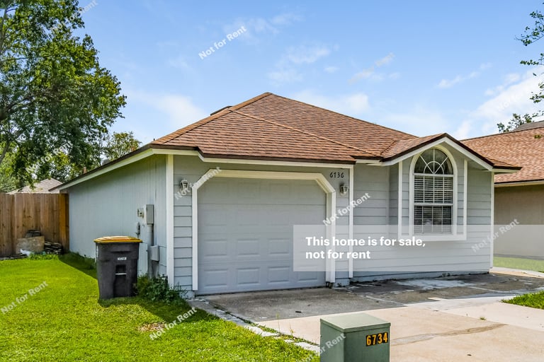 Photo 8 of 27 - 6736 Newgate Cir E, Jacksonville, FL 32244