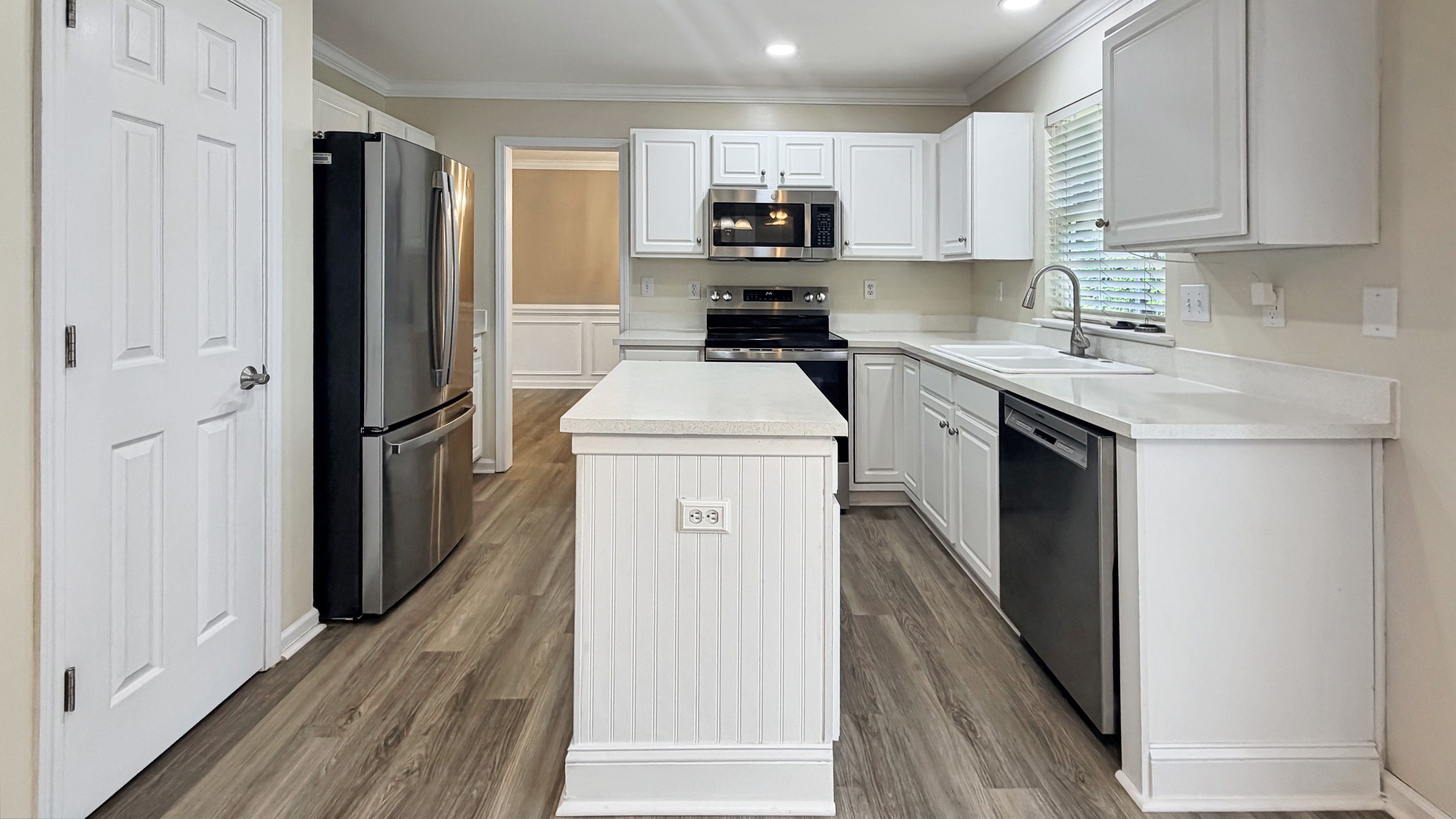 Photo 16 of 23 of 9334 Arbor Creek Dr, Charlotte, NC