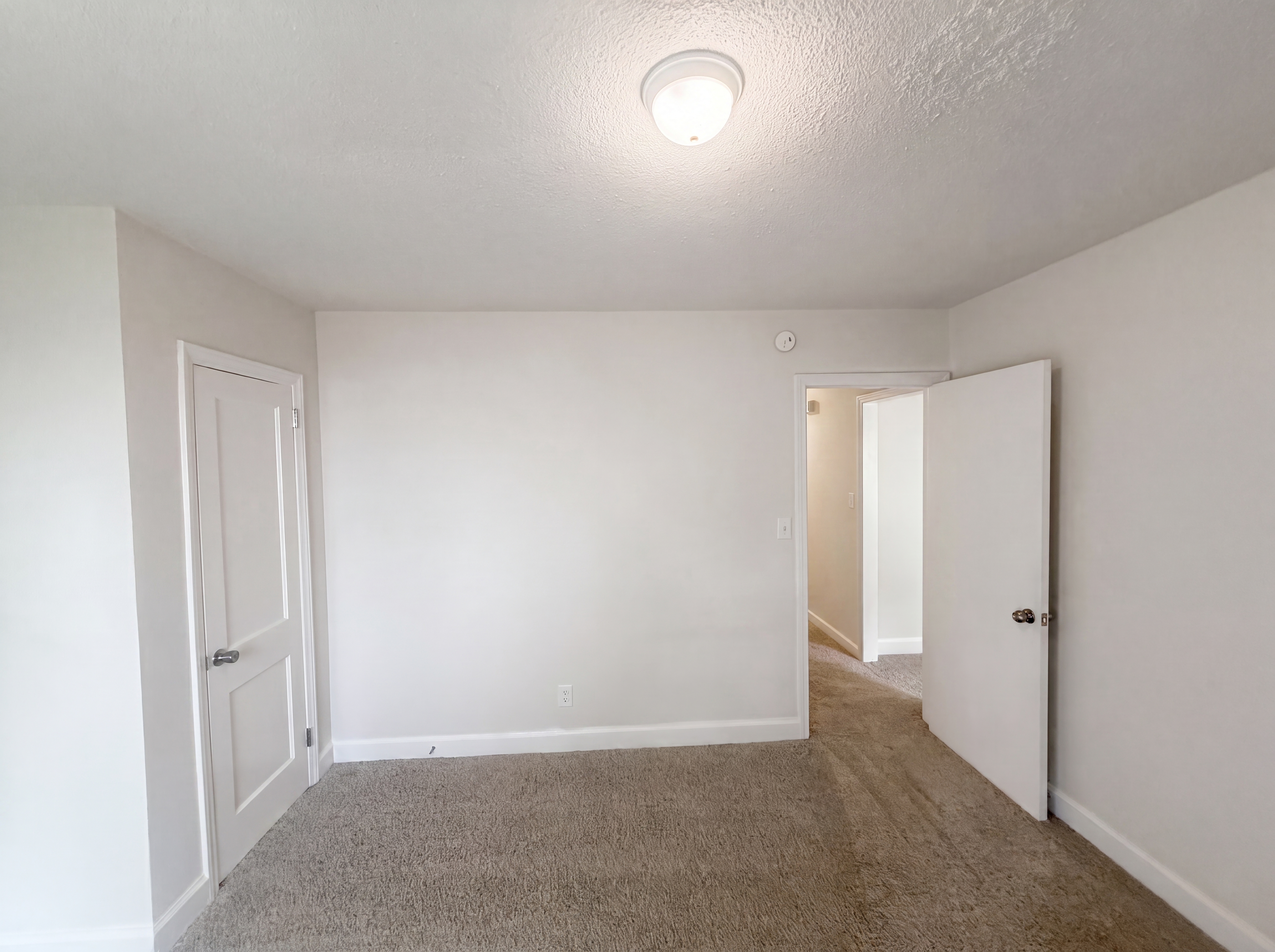 Photo 6 of 15 of 2403 Rowe St, Greensboro, NC