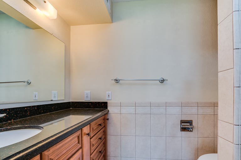 Photo 22 of 37 - 13840 N 52nd Dr, Glendale, AZ 85306
