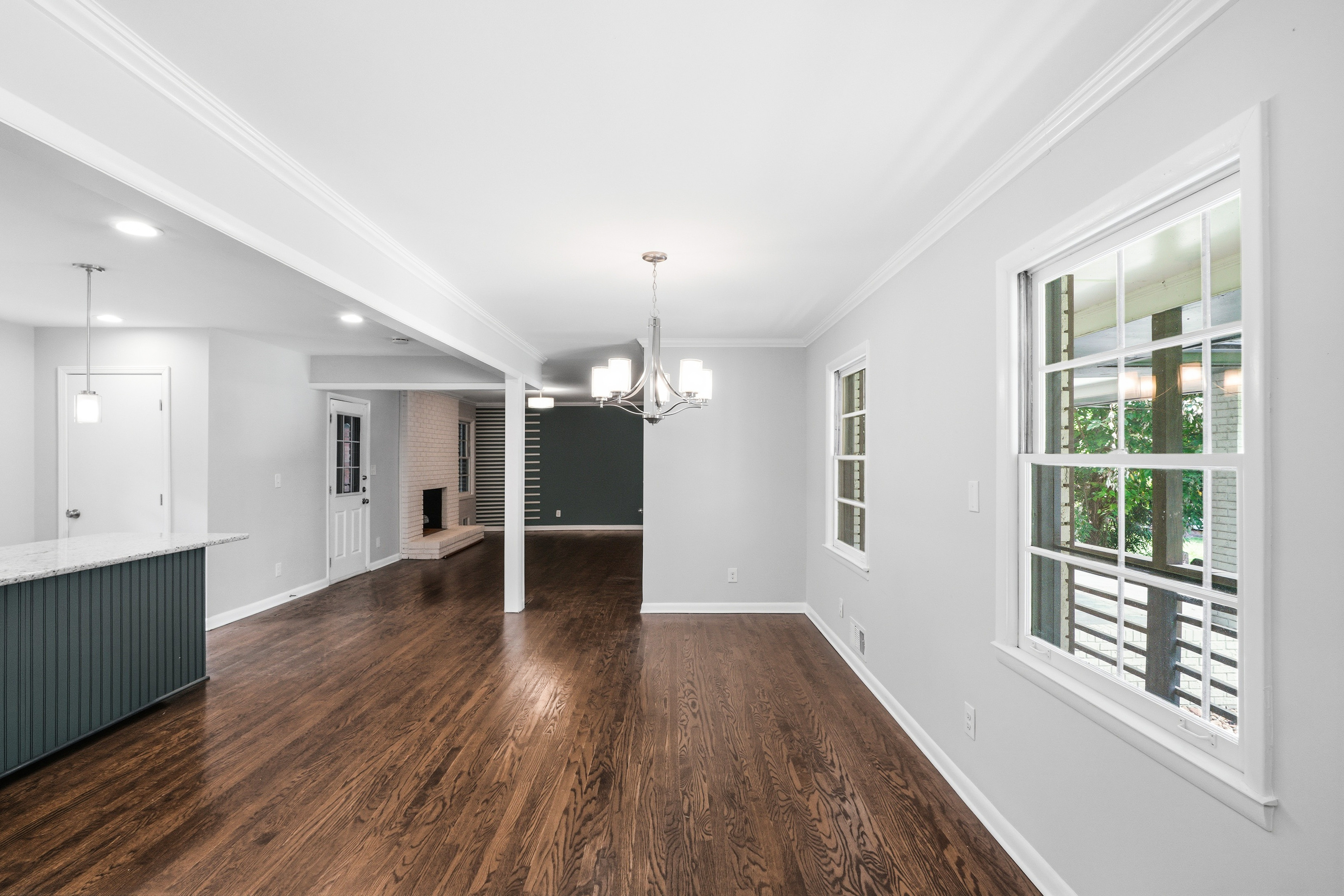 Photo 3 of 35 of 3020 Landrum Dr SW, Atlanta, GA