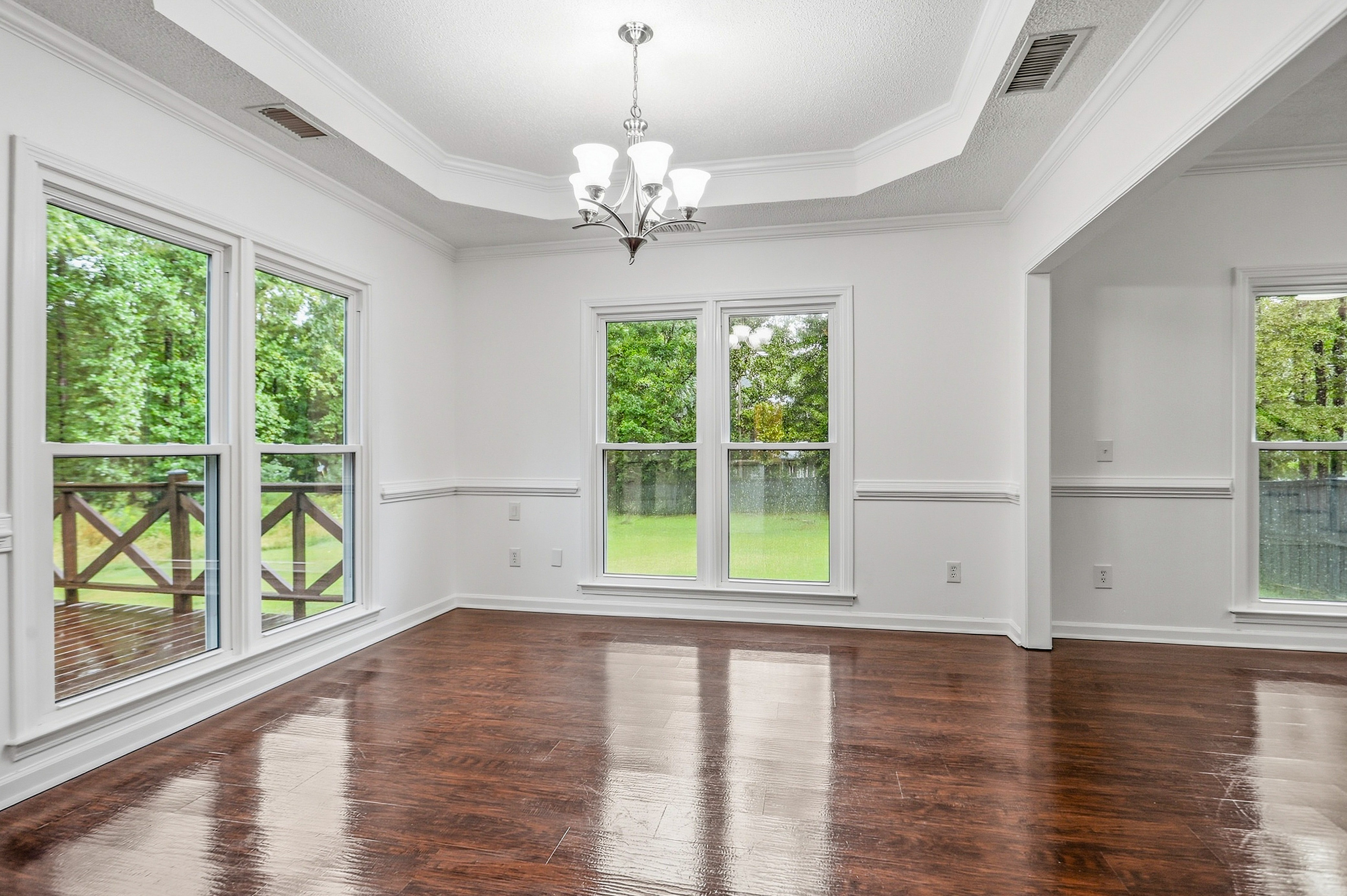 Photo 6 of 40 of 1025 Crown Corners Dr, McDonough, GA
