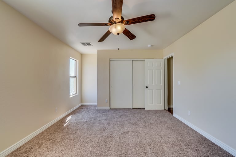Photo 14 of 20 - 4336 E Rousay Dr, San Tan Valley, AZ 85140