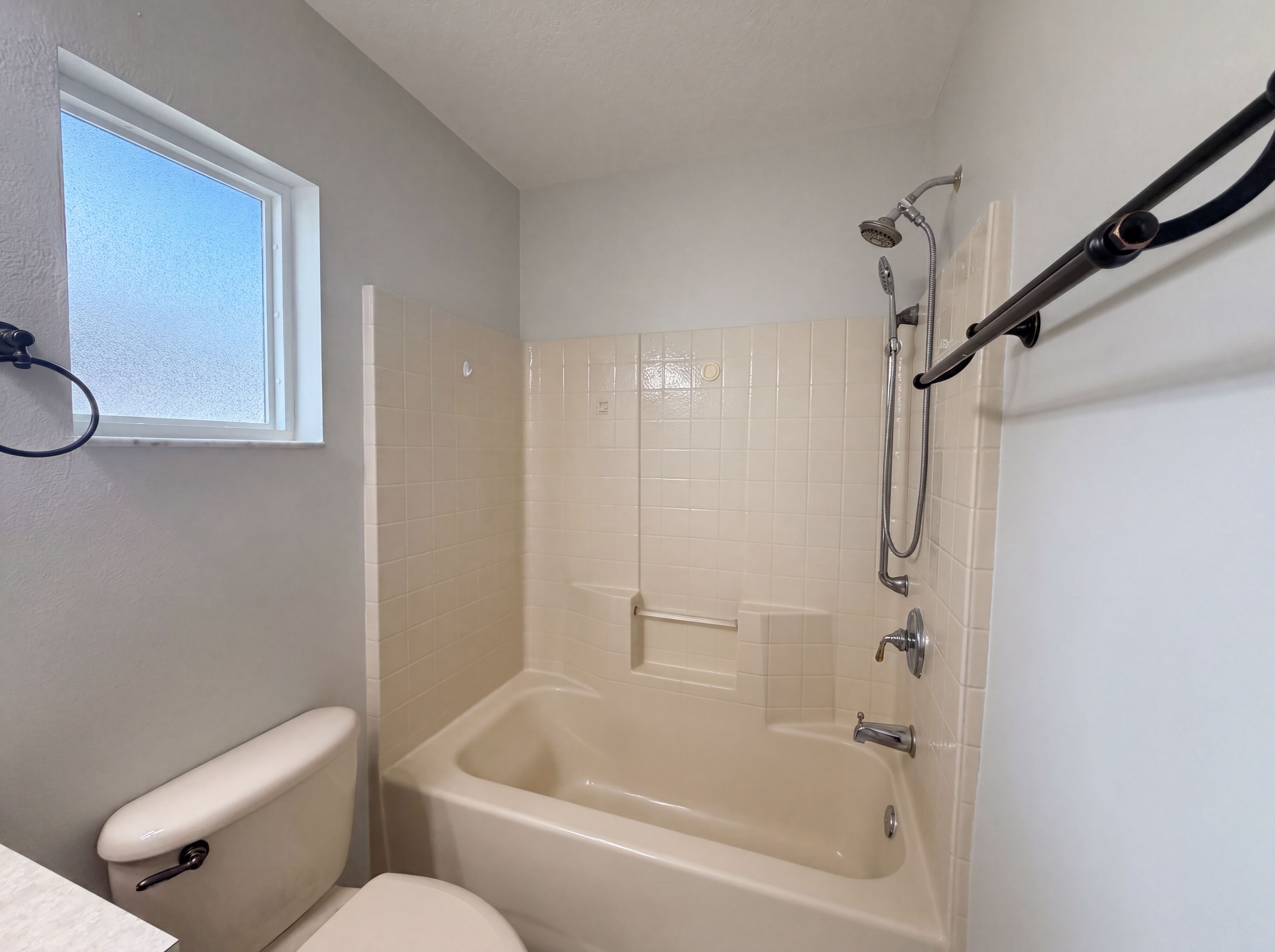Photo 16 of 20 of 1360 Wildberry Ln, Deltona, FL
