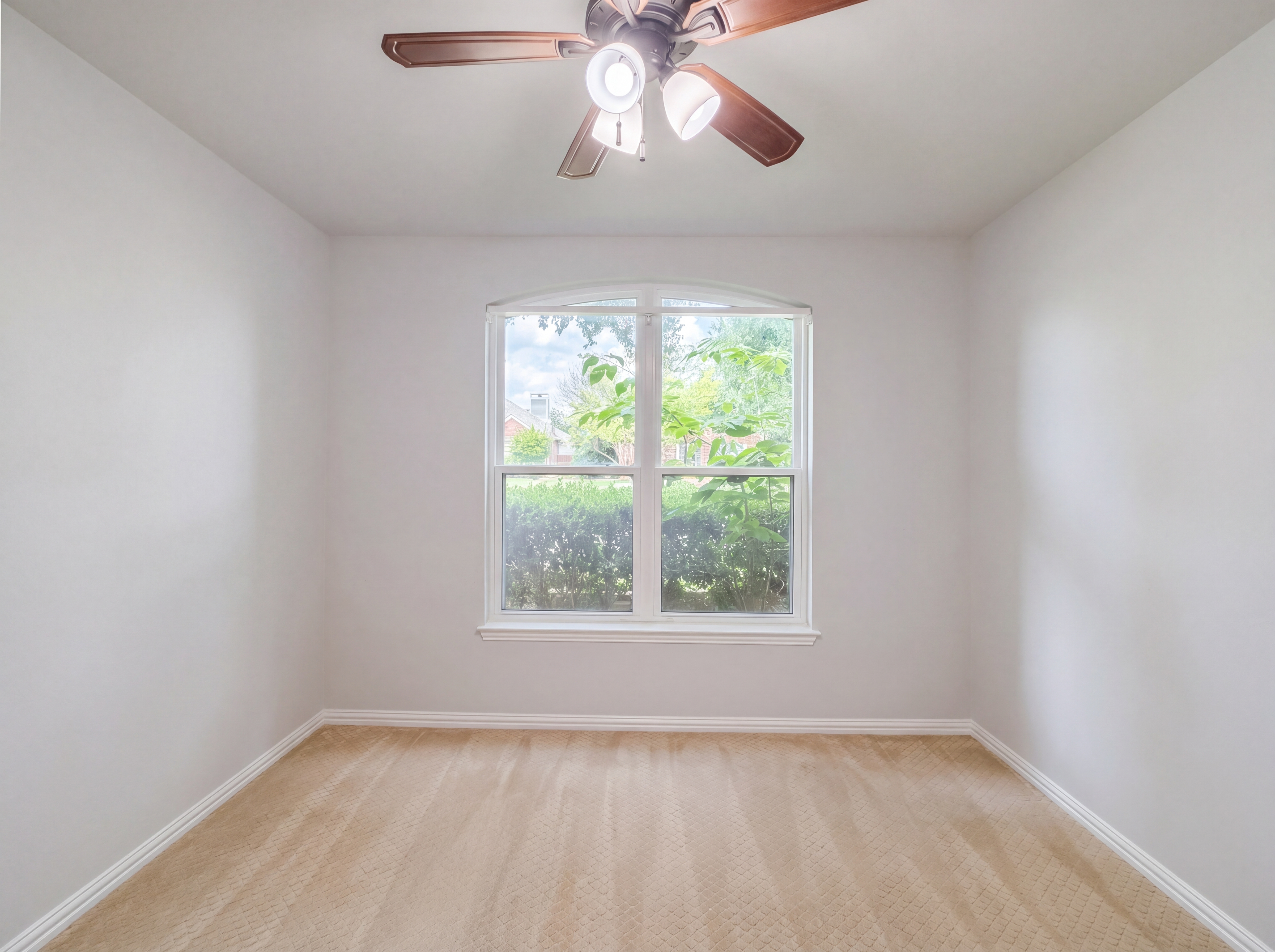 Photo 4 of 24 of 4536 Risinghill Dr, Plano, TX