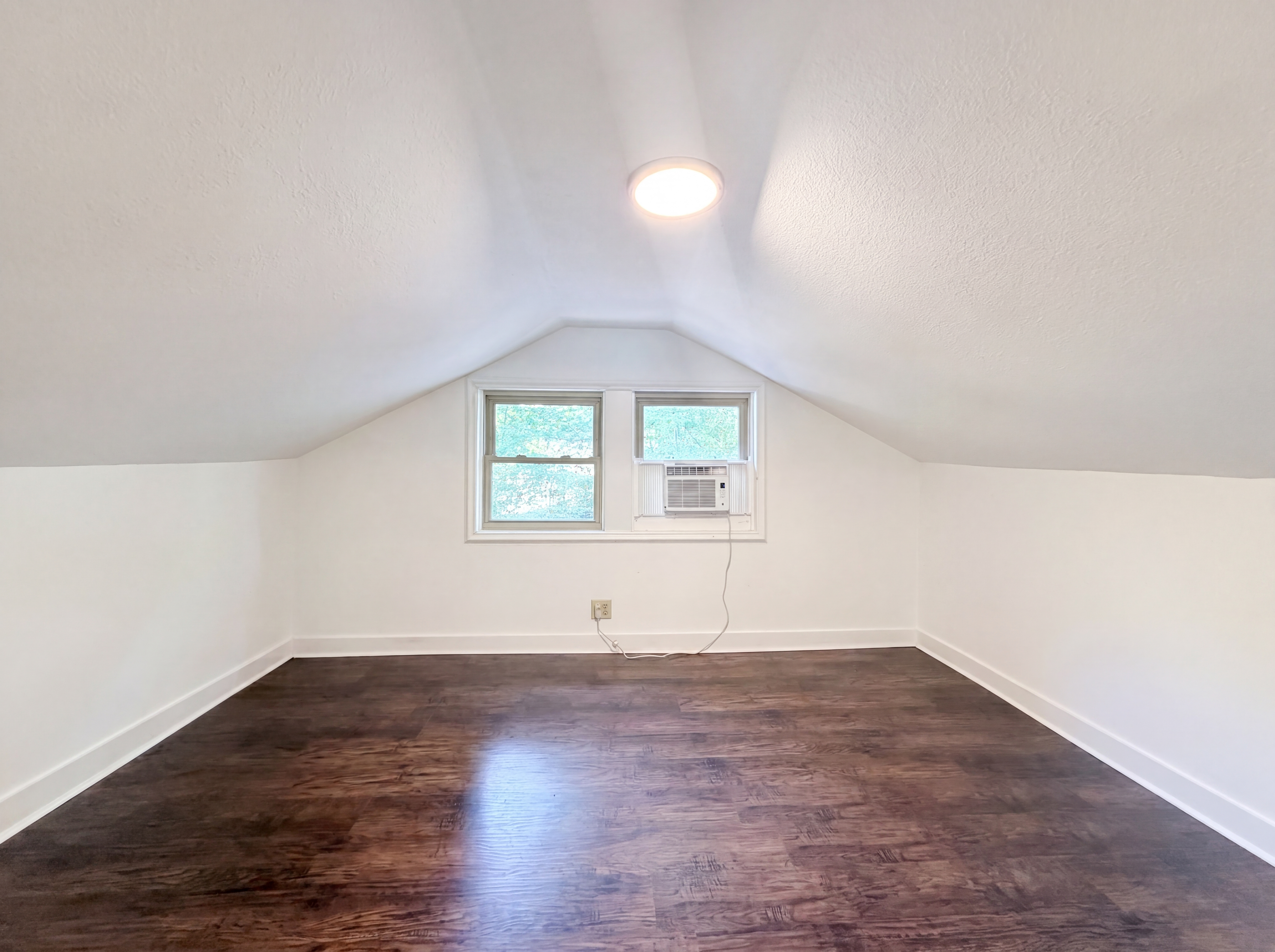 Photo 14 of 19 of 406 Dingler Ave, Mooresville, NC