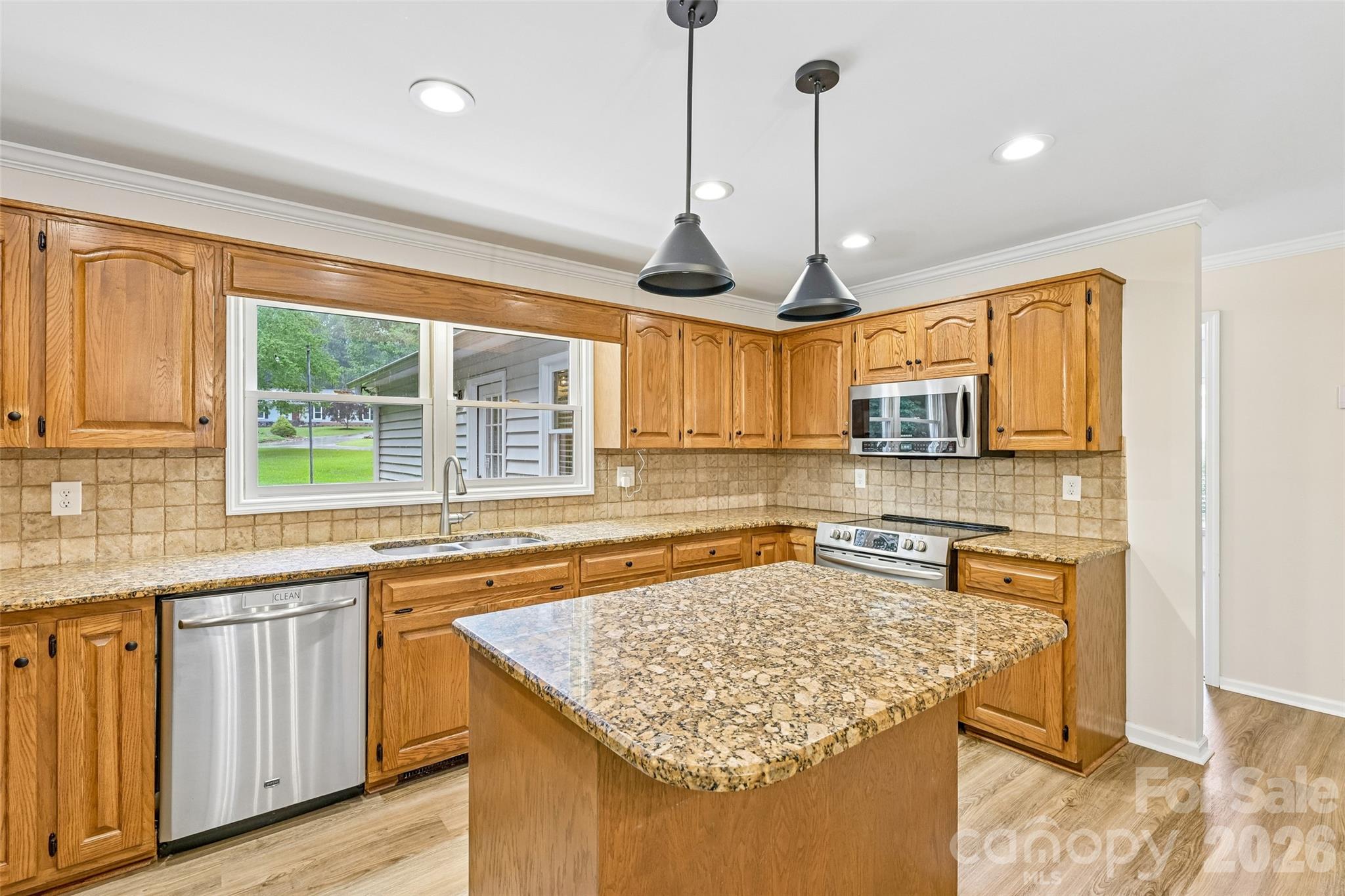 Photo 9 of 50 of 561 Briarwood Rd, Lancaster, SC