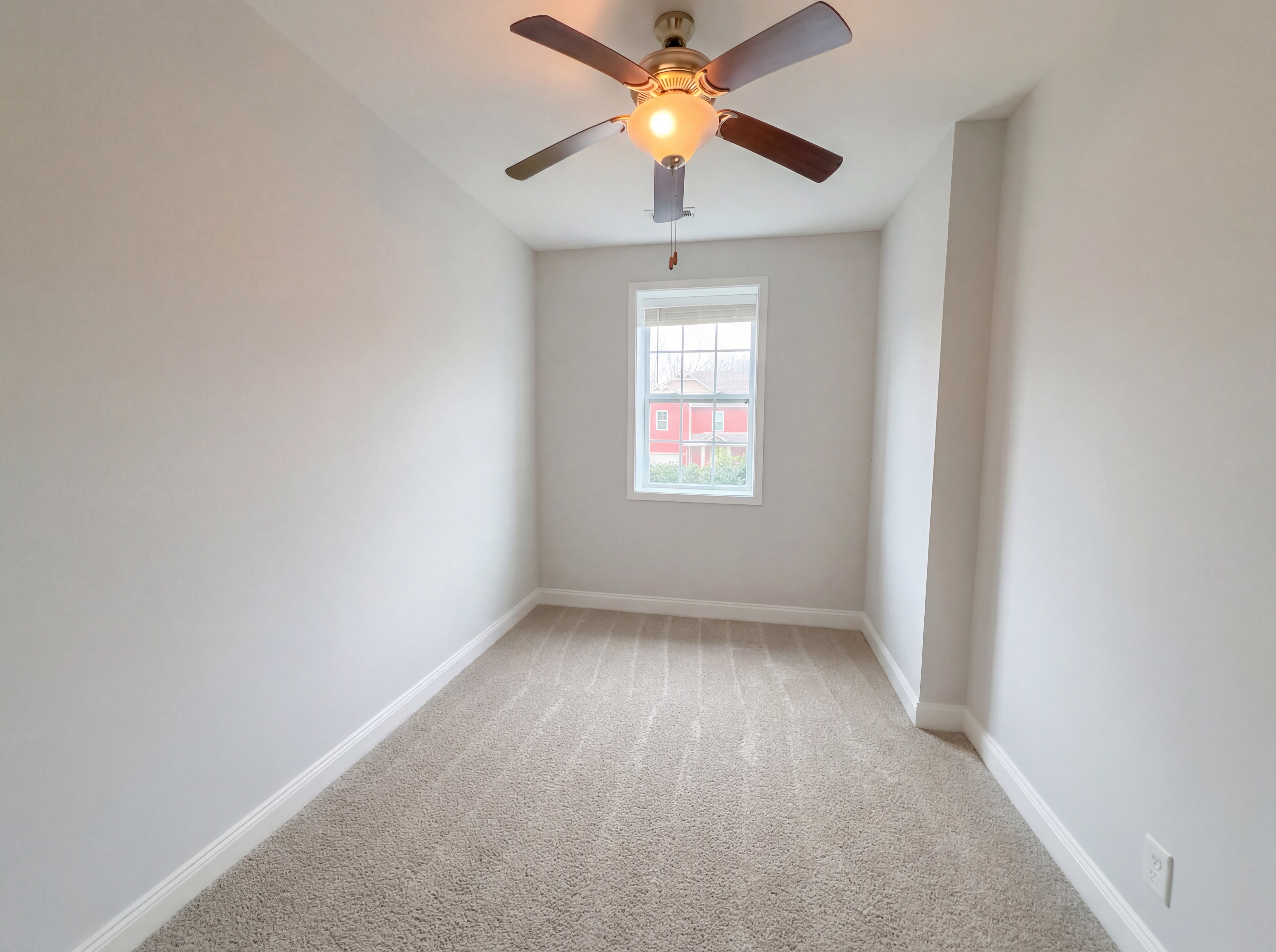 Photo 16 of 22 of 432 Leslie Wood Dr, Clarksville, TN