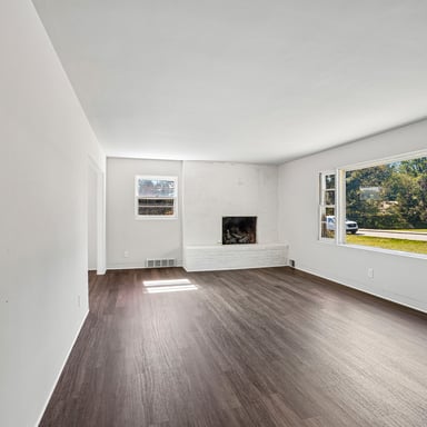 Property photo 2 of 28 Highland St