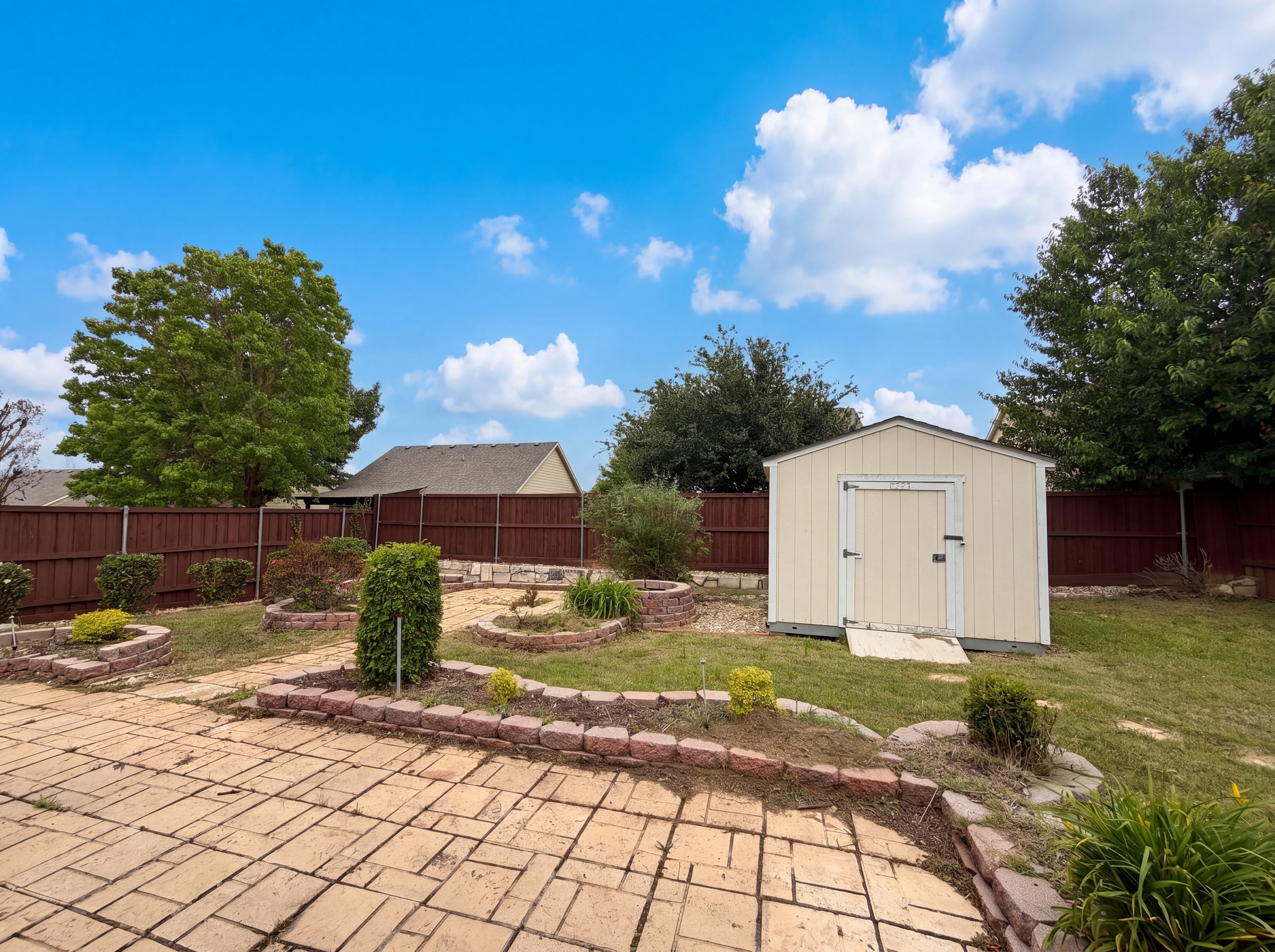 Photo 19 of 20 of 2805 Hereford Rd, Denton, TX