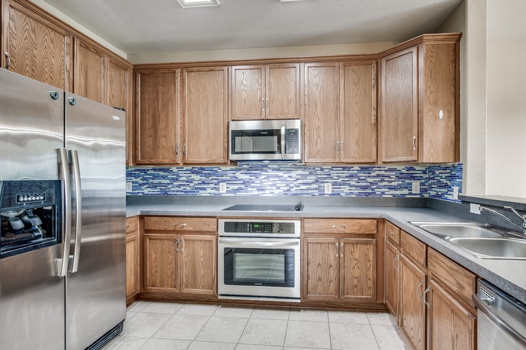 Photo 11 of 29 - 184 Leonard St, Lewisville, TX 75057