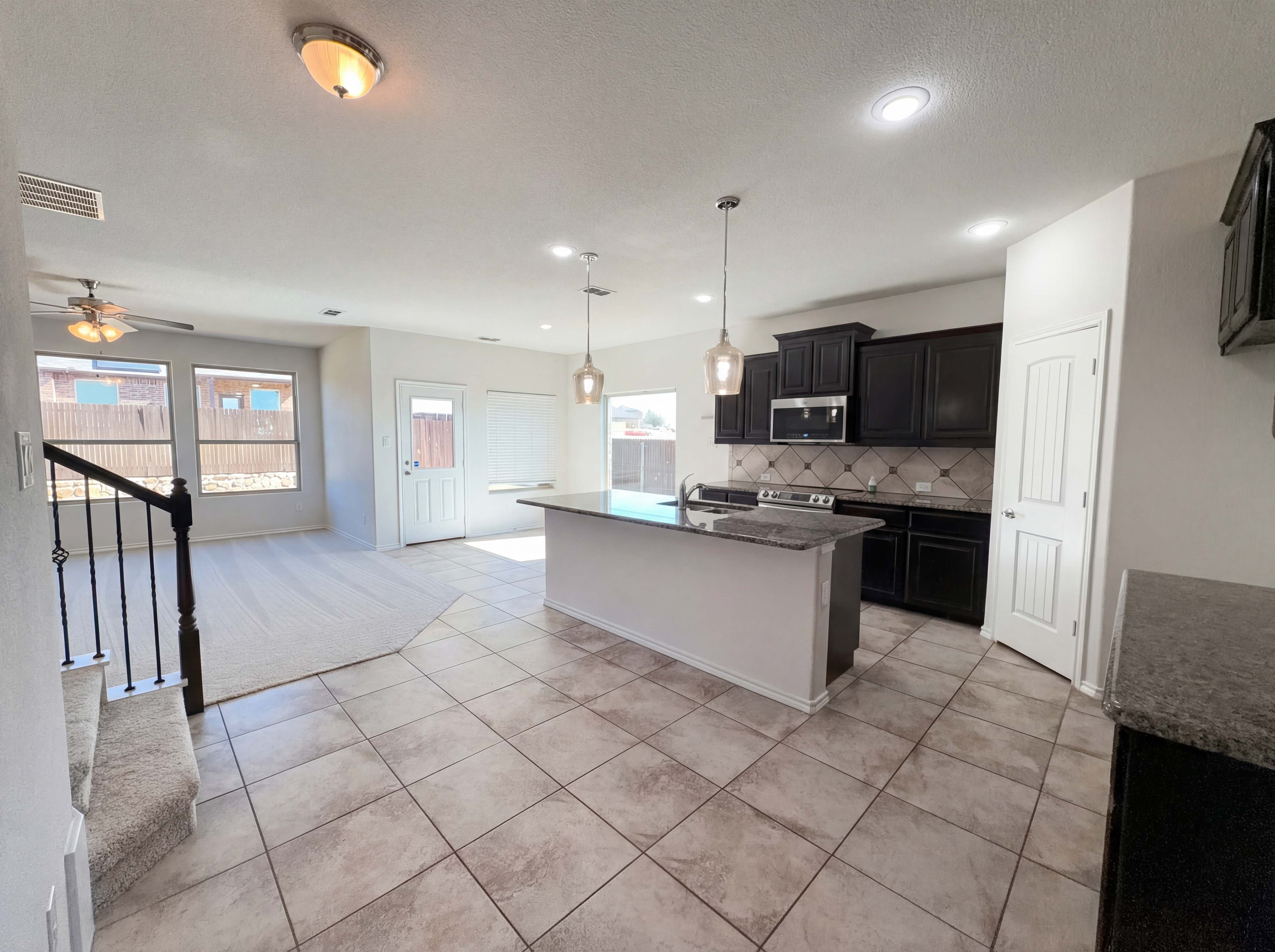 Photo 14 of 32 of 13824 Langston Lake Dr, Fort Worth, TX