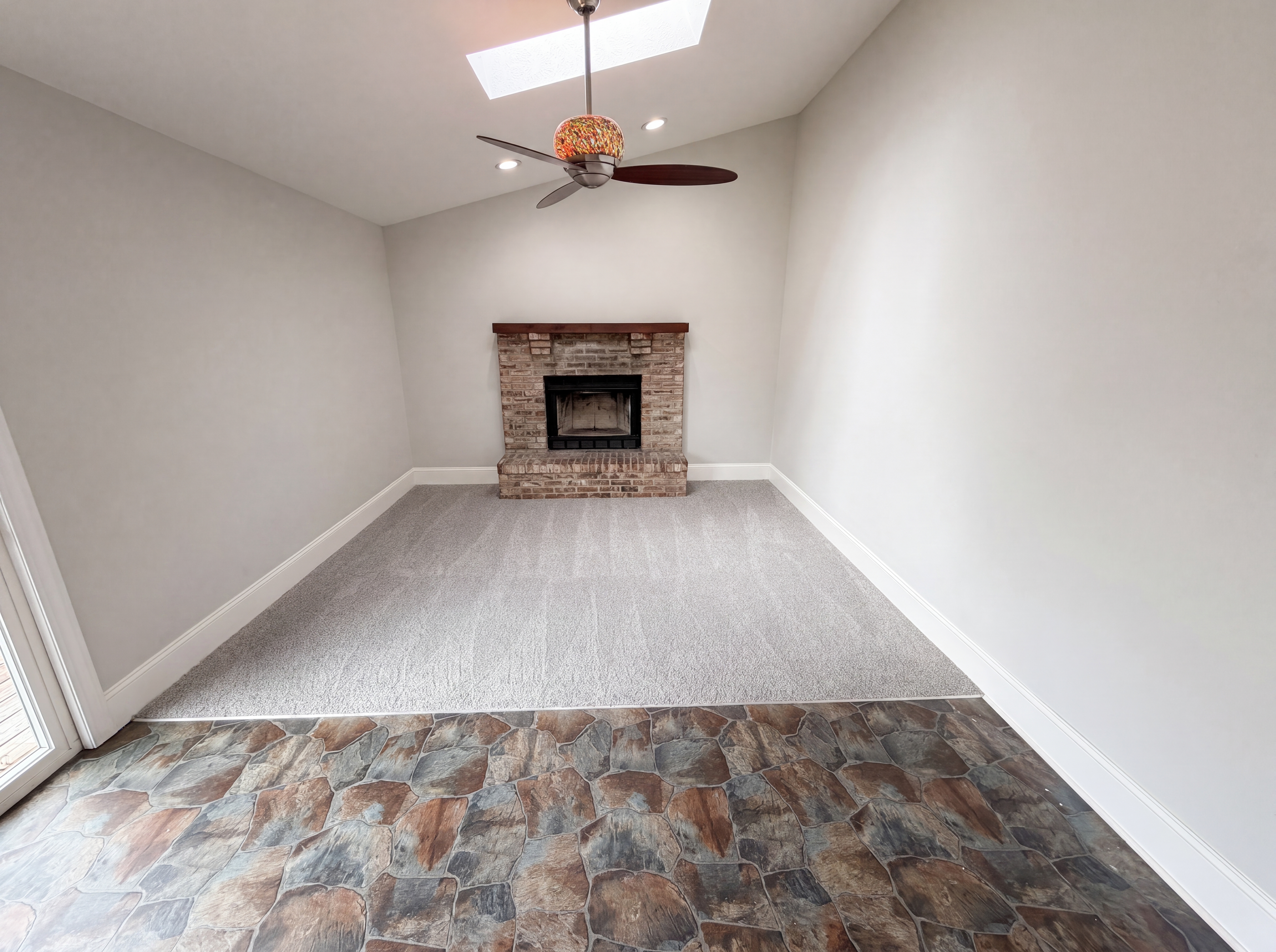 Photo 3 of 20 of 8058 Cherrybark Dr, Indianapolis, IN