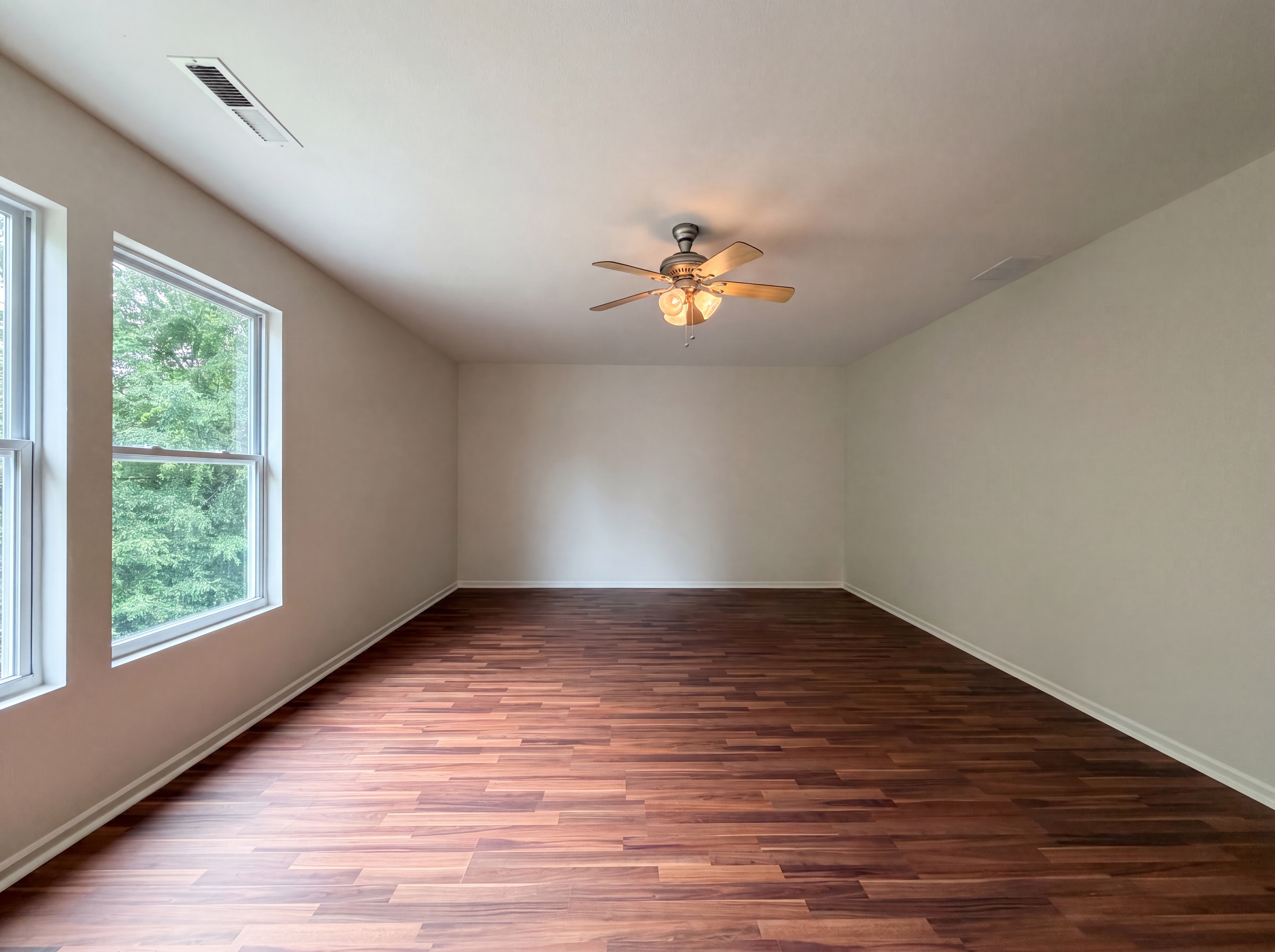 Photo 11 of 25 of 382 Kendall Dr, Winston Salem, NC