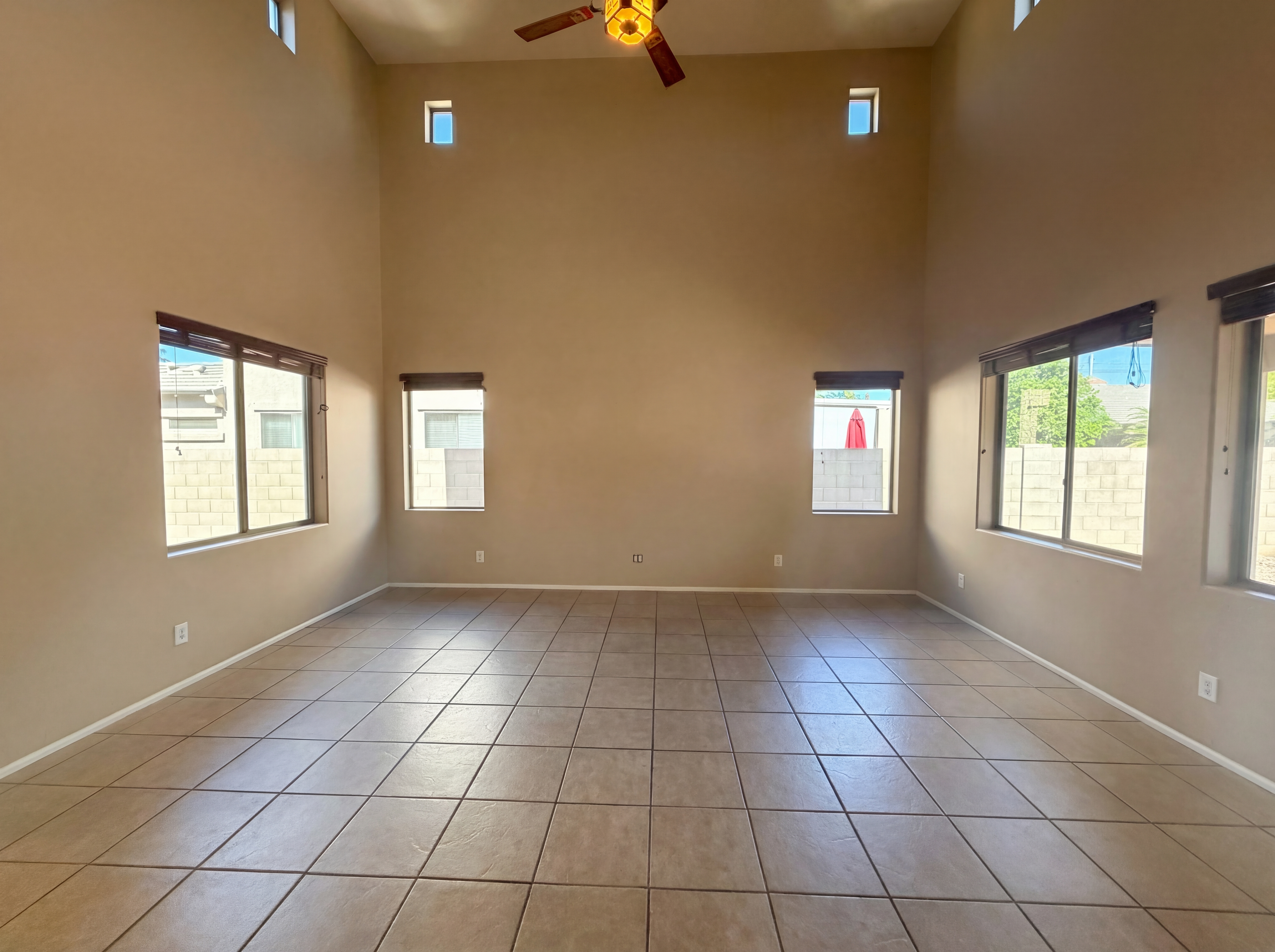 Photo 14 of 39 of 2634 E Ridge Creek Rd, Phoenix, AZ