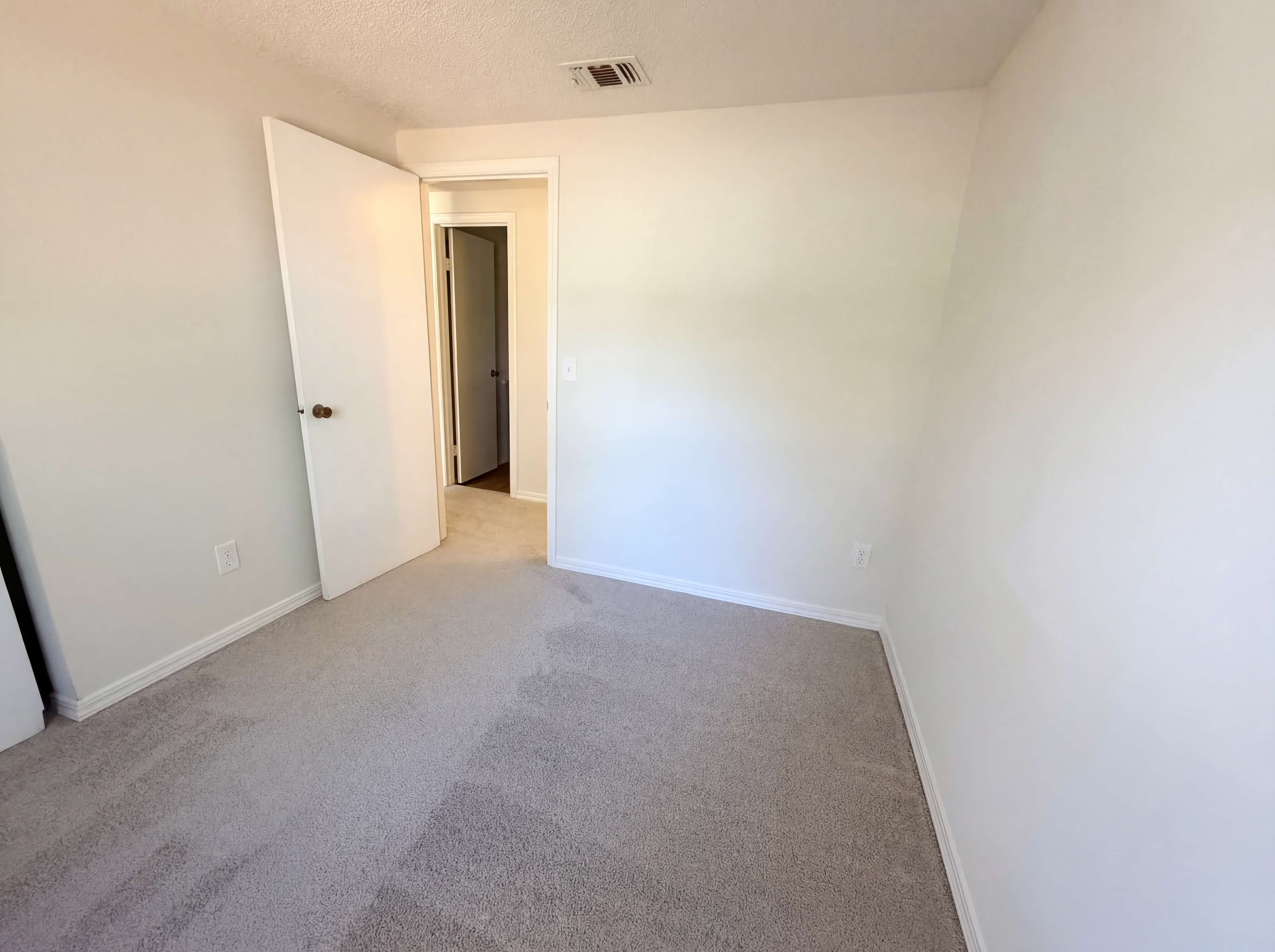 Photo 11 of 19 of 4240 Key Vega Ct, Jacksonville, FL