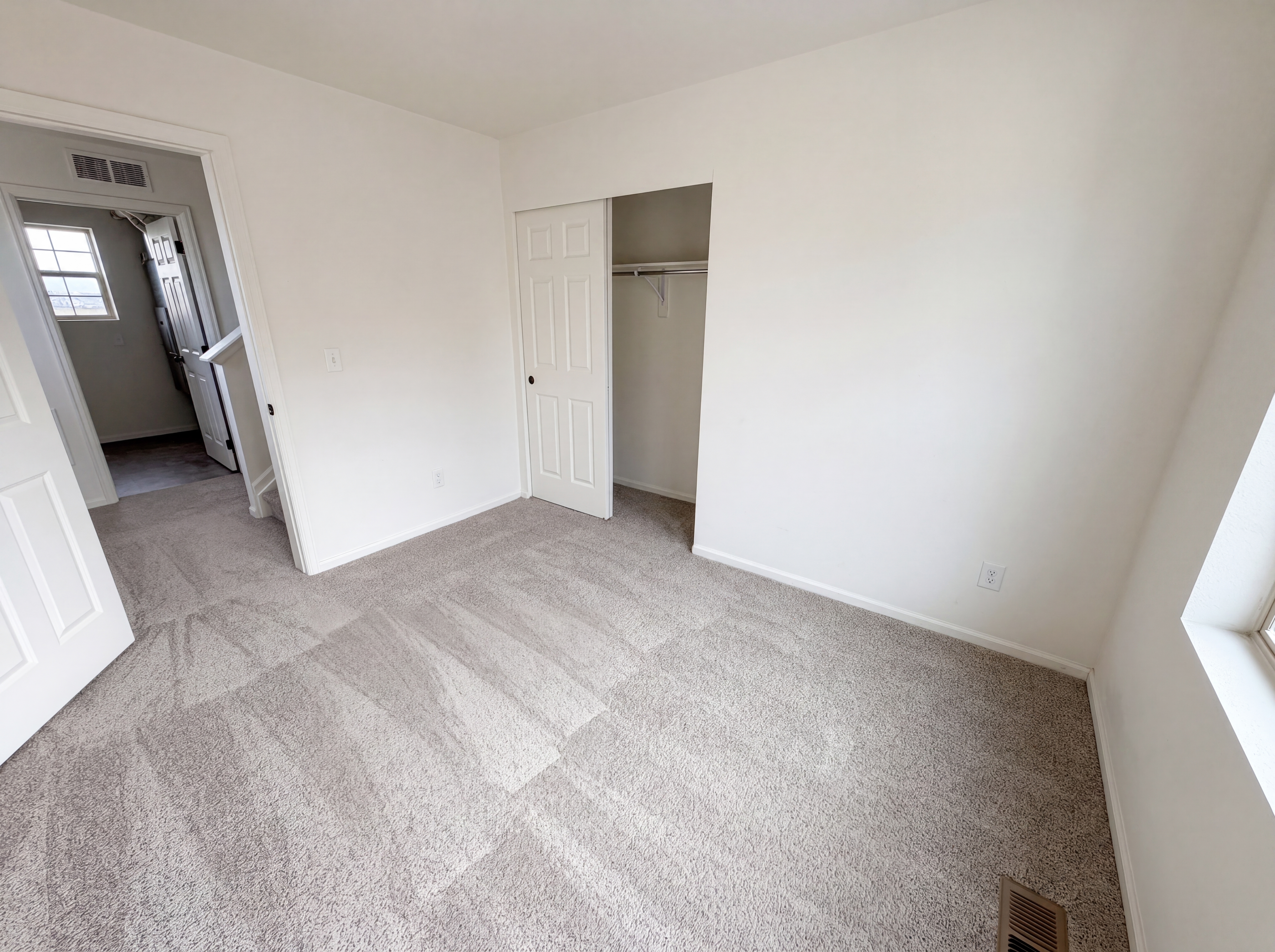 Photo 16 of 34 of 10186 Zeno St, Commerce City, CO