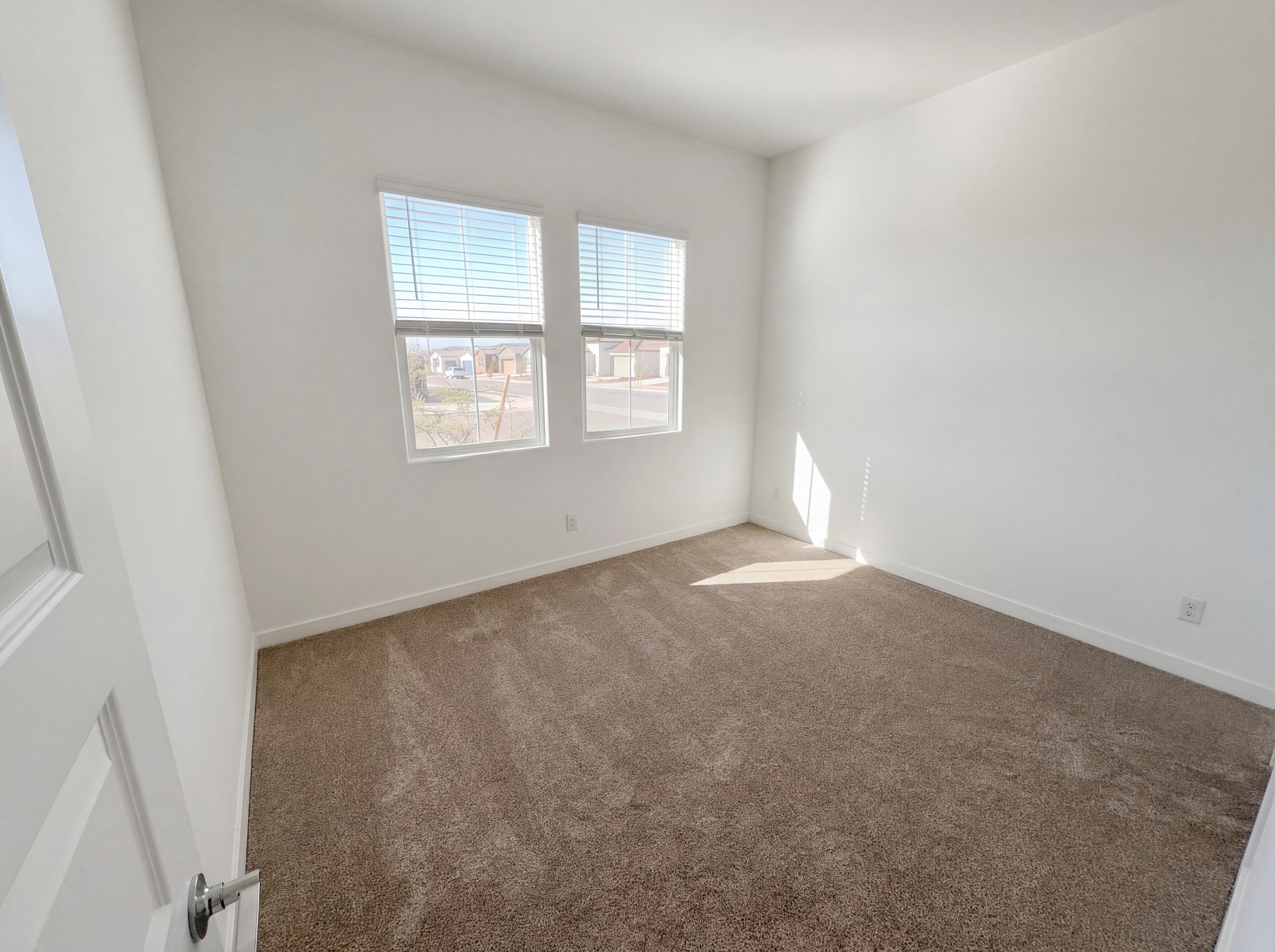 Photo 21 of 28 of 17624 W Lupine Ave, Goodyear, AZ