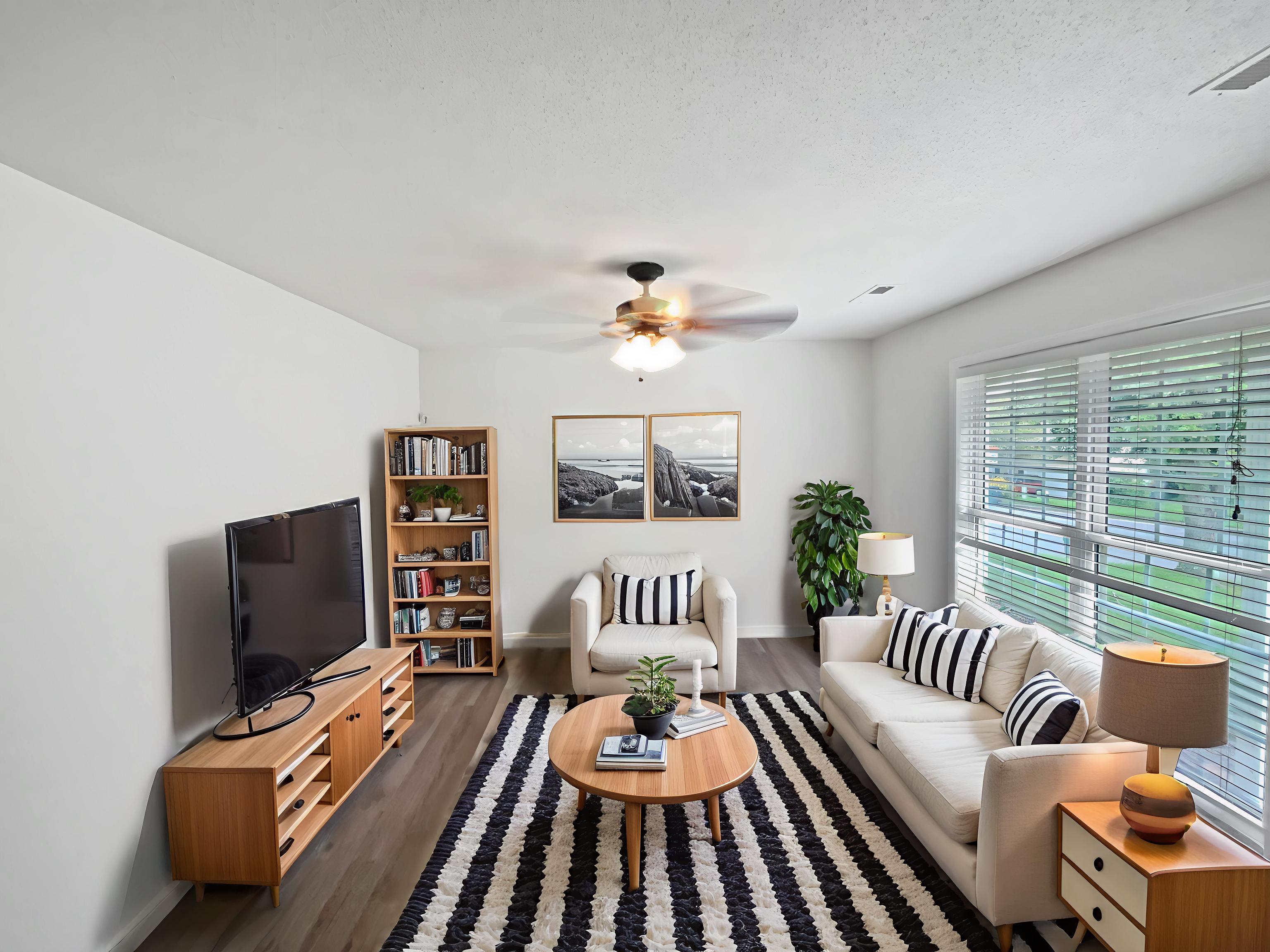 Photo 2 of 19 of 6880 Ironwood Cir, Greensboro, NC
