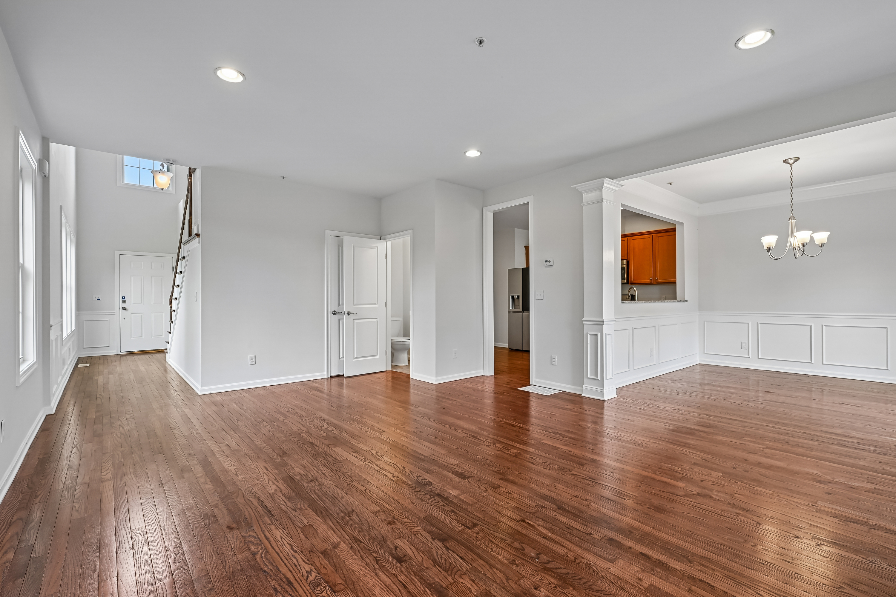Photo 3 of 38 of 19 Crispwater Way, Hopkinton, MA
