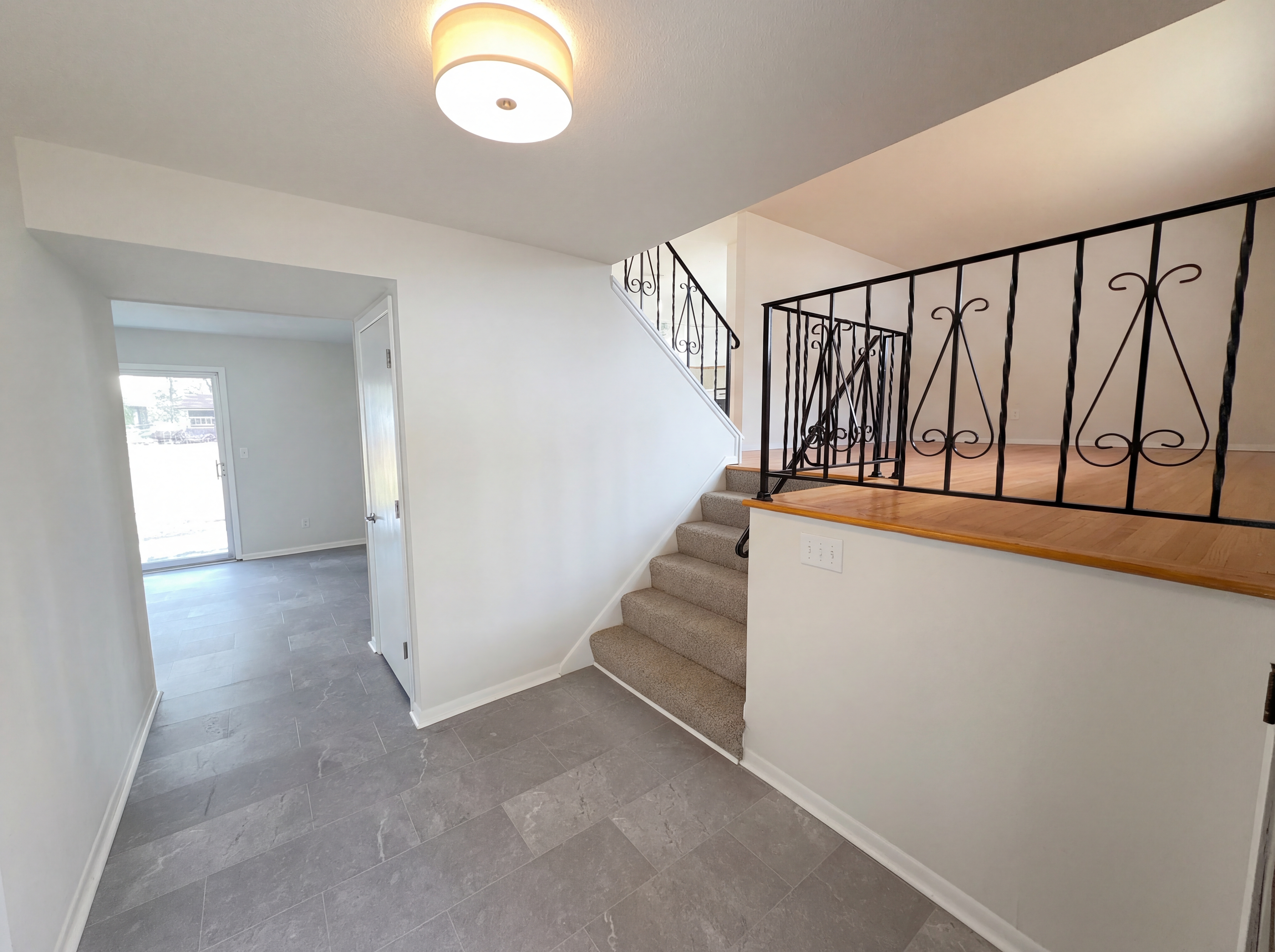 Photo 13 of 25 of 3480 Milton St N, Shoreview, MN