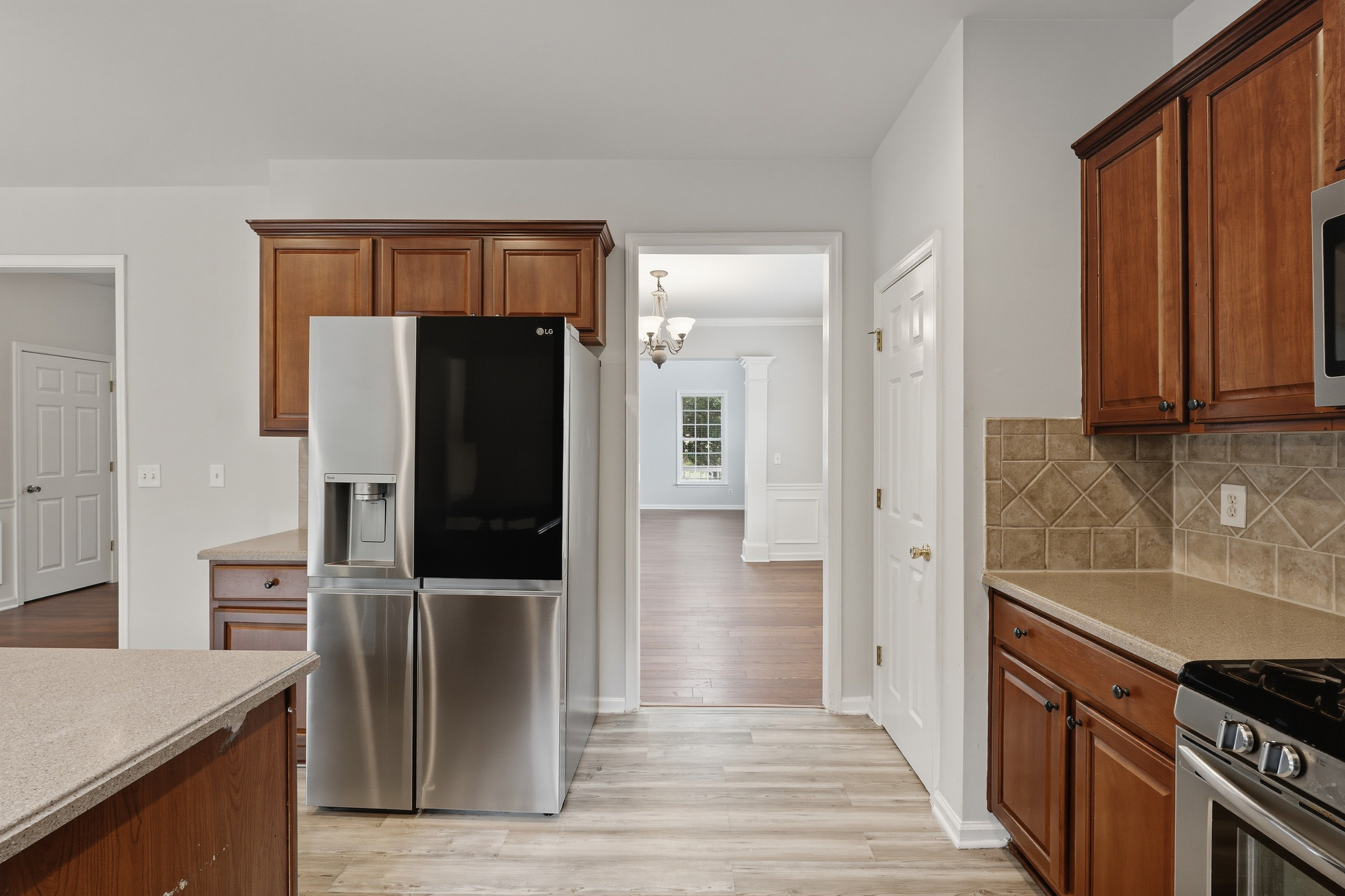 Photo 14 of 64 of 7295 Madison Cir, Union City, GA