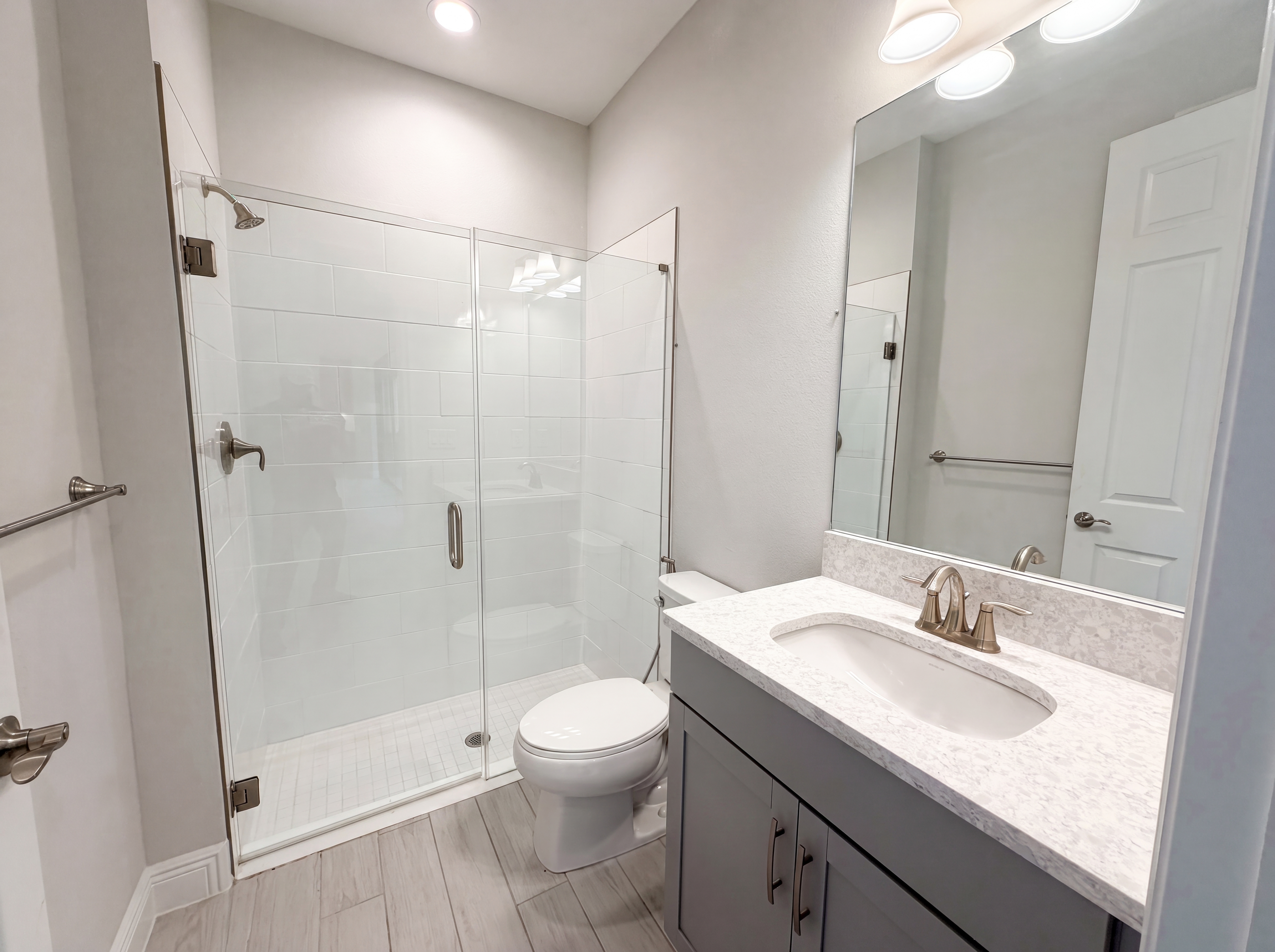 Photo 9 of 25 of 13176 Twin Bridges Dr, Riverview, FL