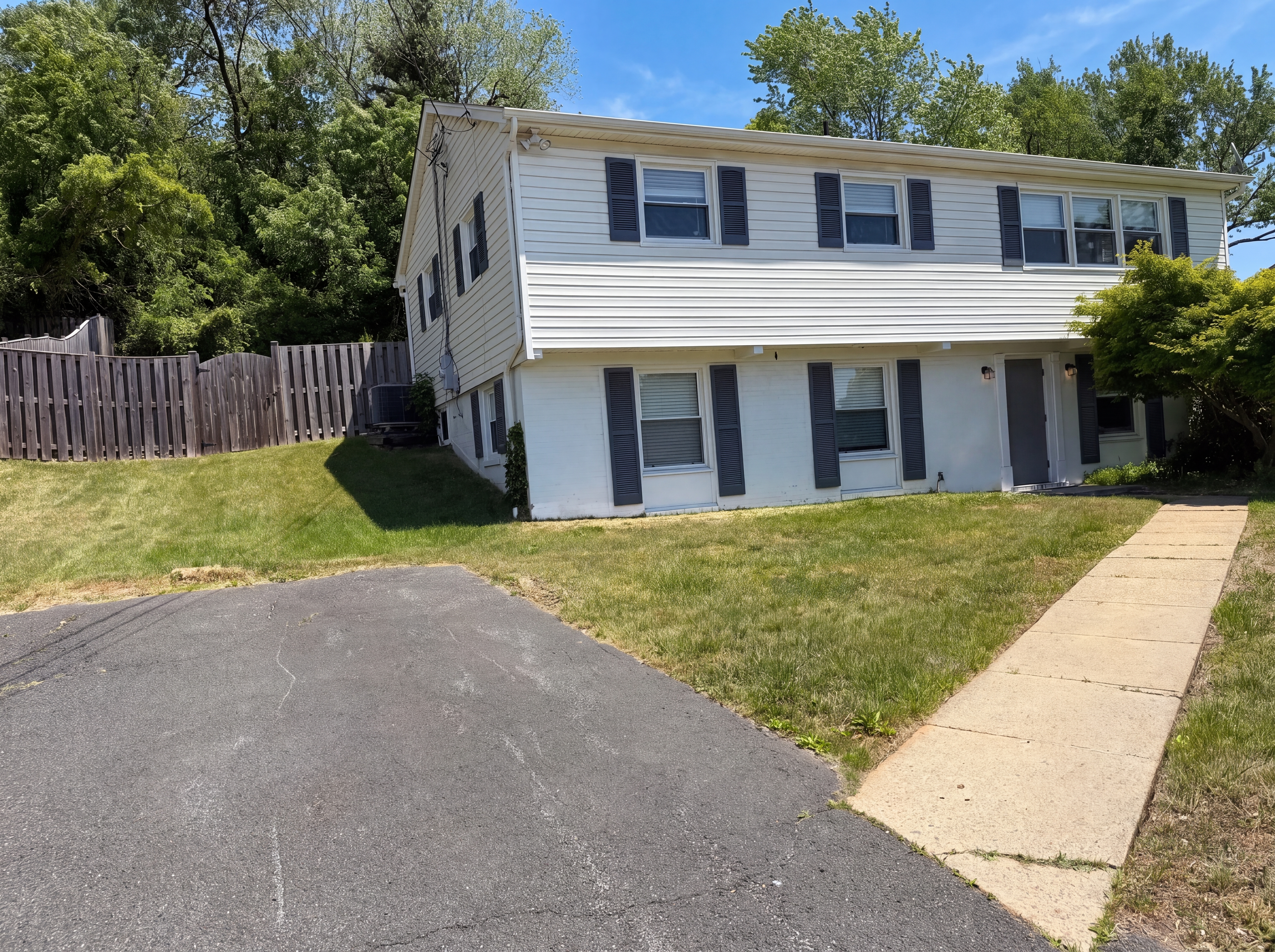 Photo 45 of 69 of 6515 Carriage Dr, Alexandria, VA