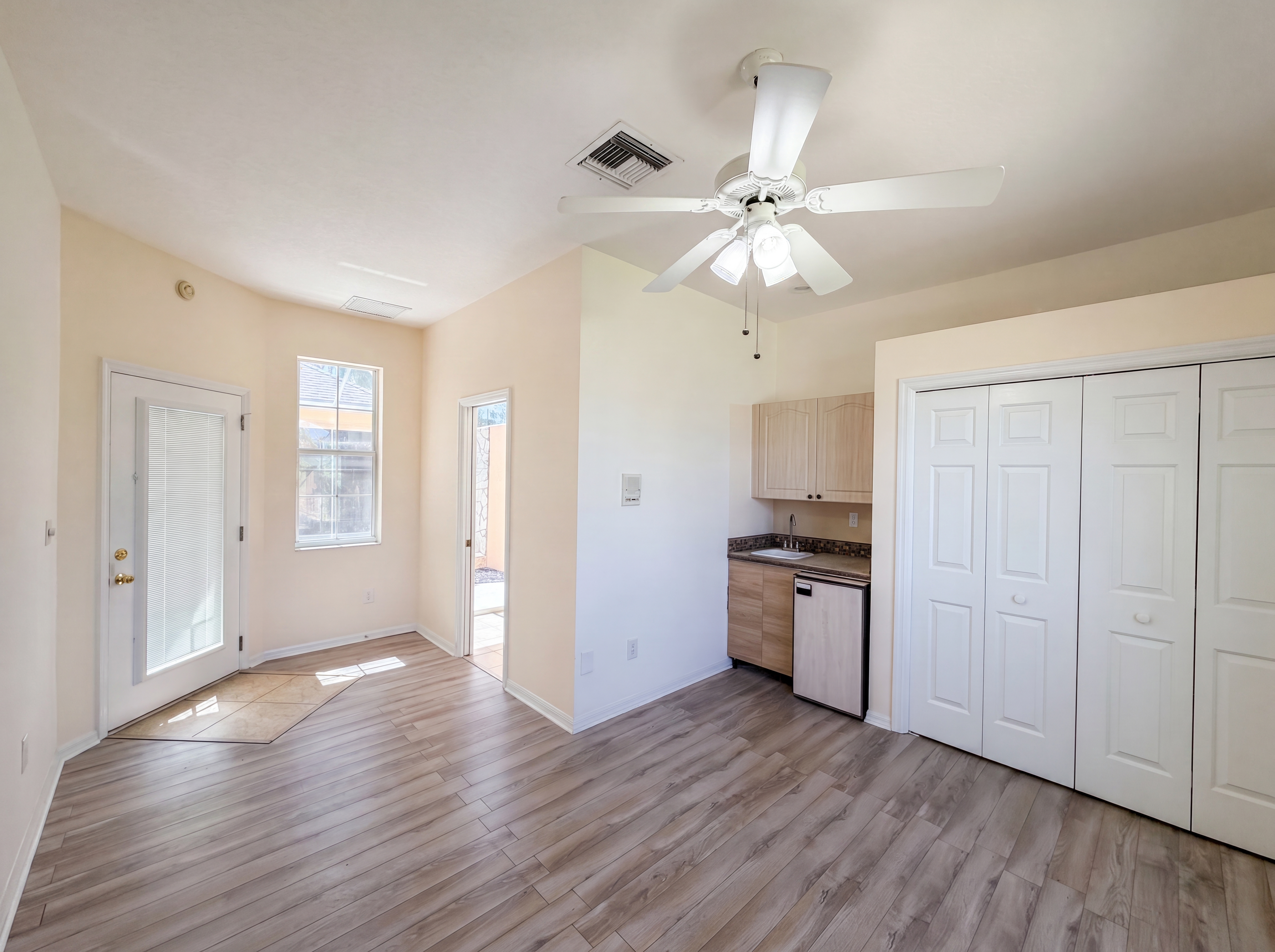 Photo 19 of 23 of 3608 Creekside Dr, Sebring, FL