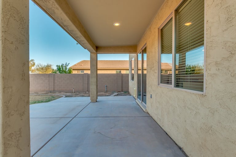 Photo 30 of 31 - 852 W Hereford Dr, San Tan Valley, AZ 85143