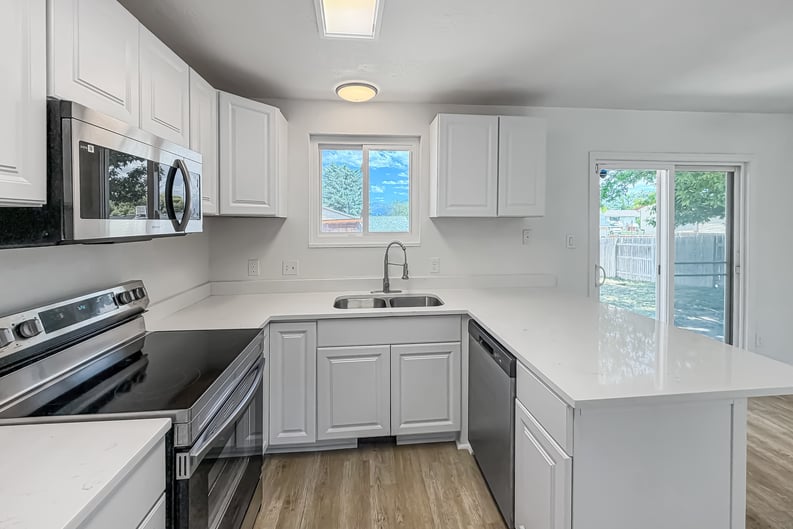 Property photo 2 of 6493 S 5135 W