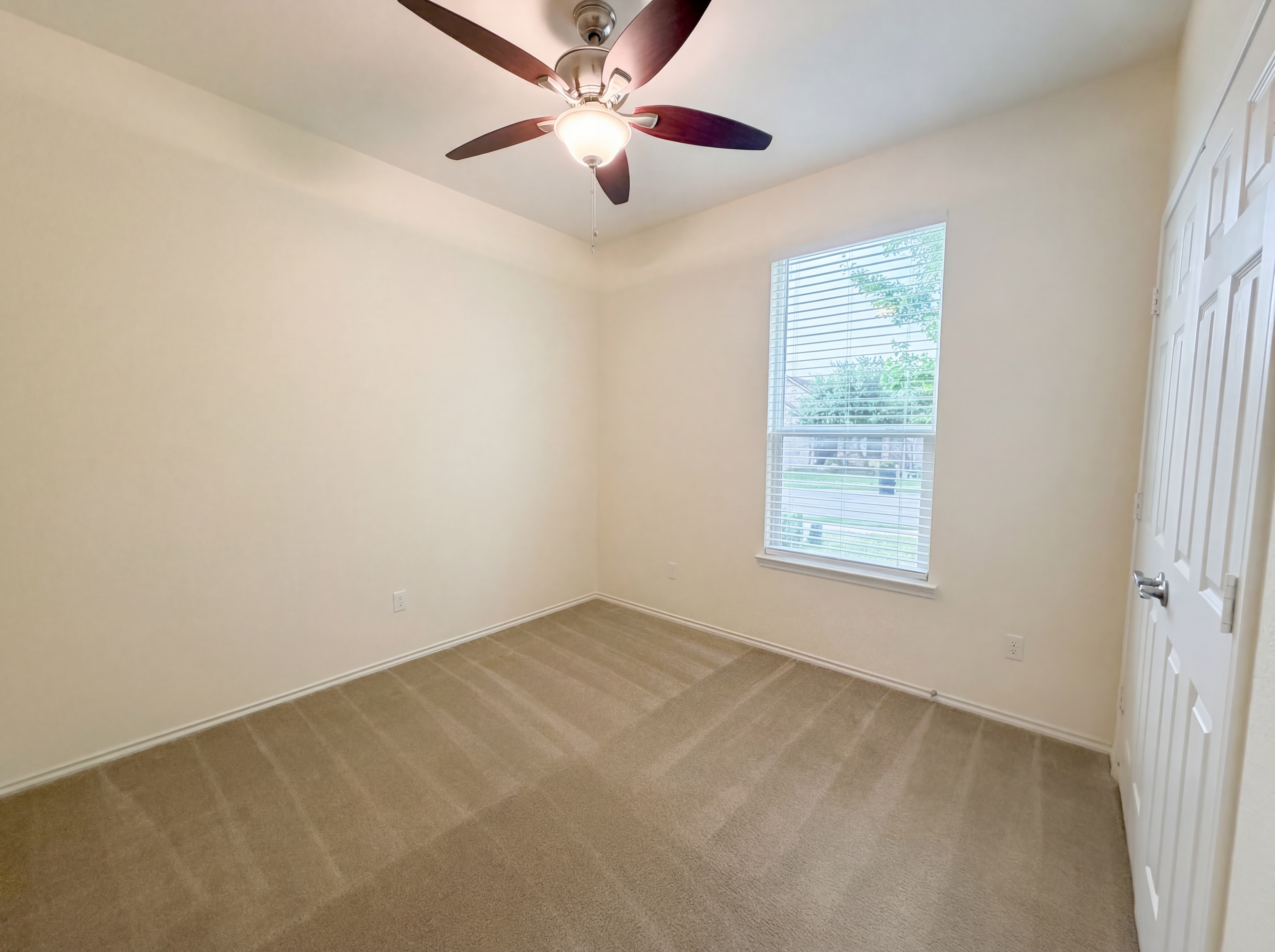Photo 13 of 17 of 9018 Lonesome Oak Dr, Temple, TX