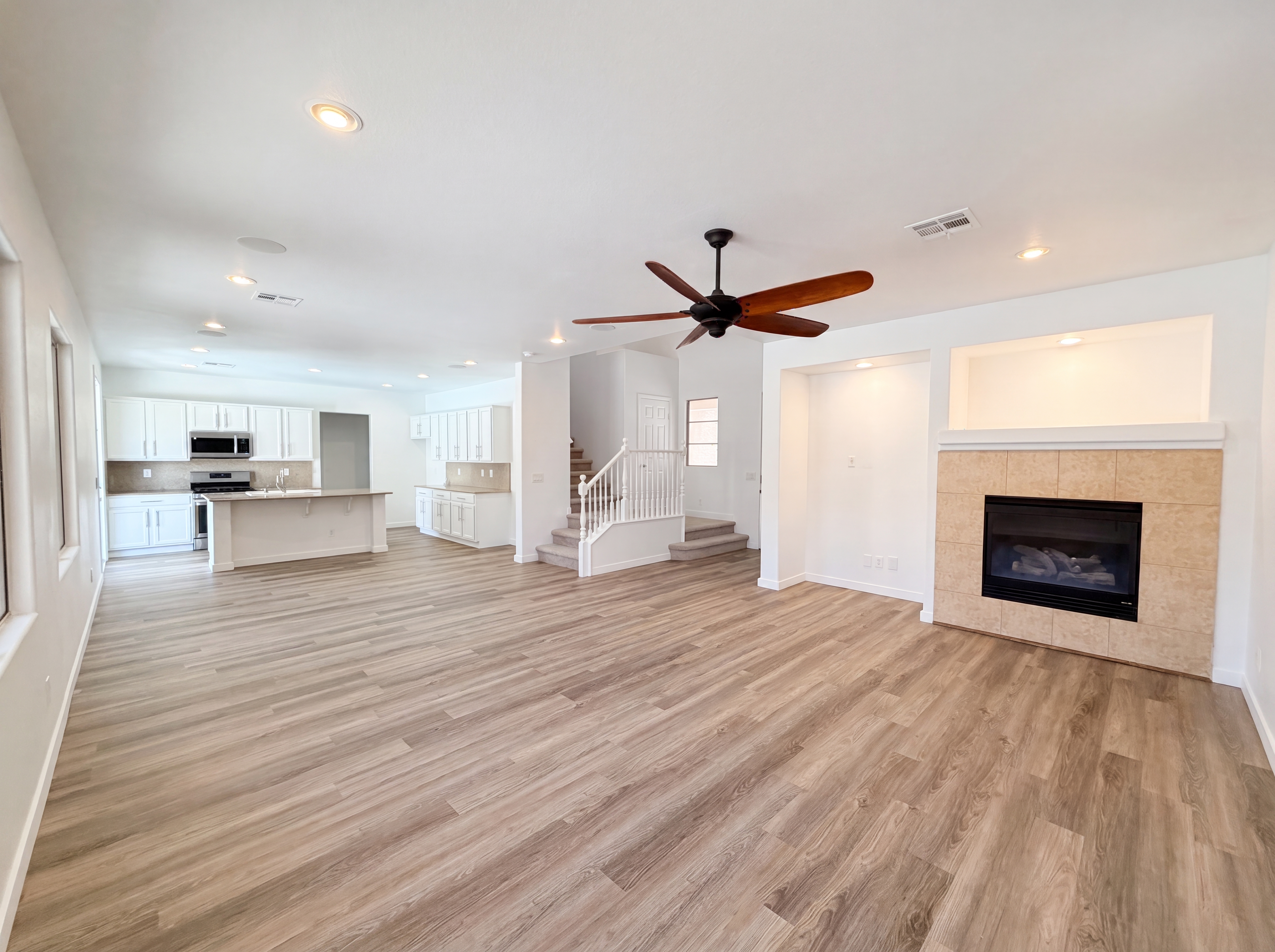 Photo 14 of 52 of 1812 John Bevy Ct, North Las Vegas, NV