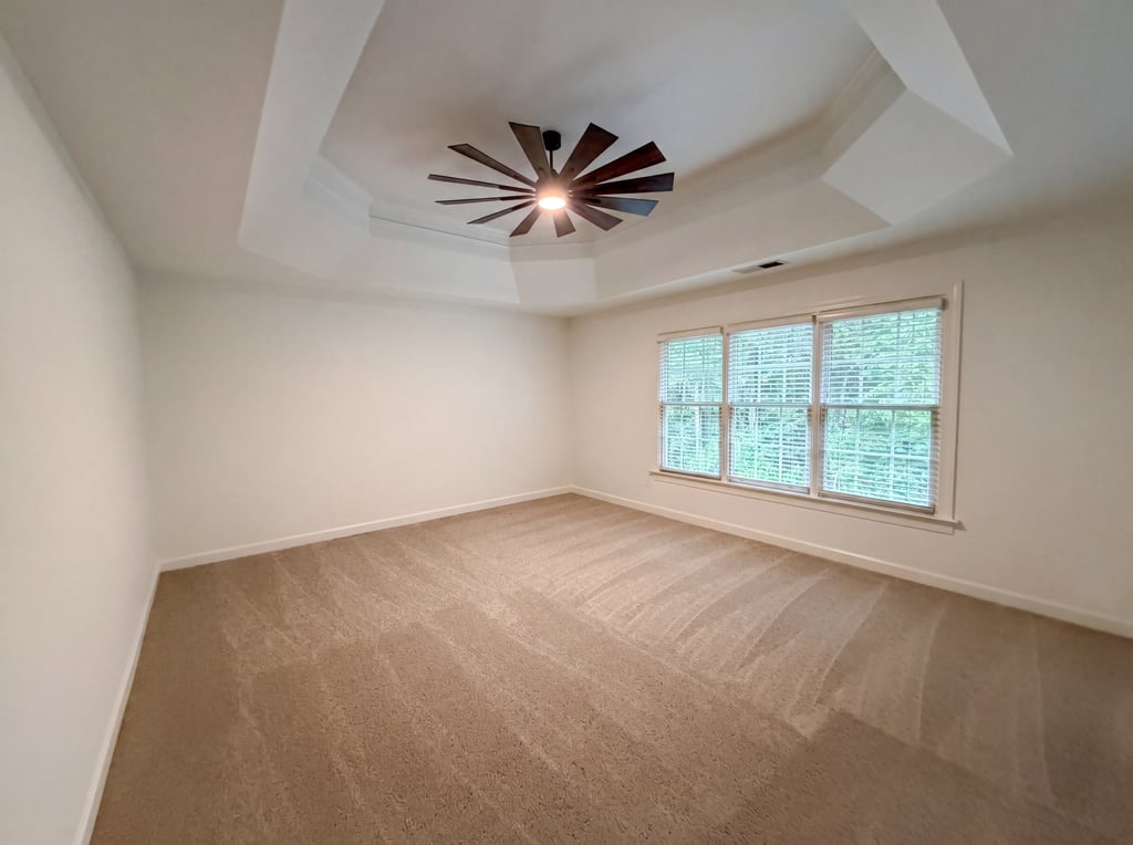 Photo 4 of 22 of 12209 Willingdon Rd, Huntersville, NC